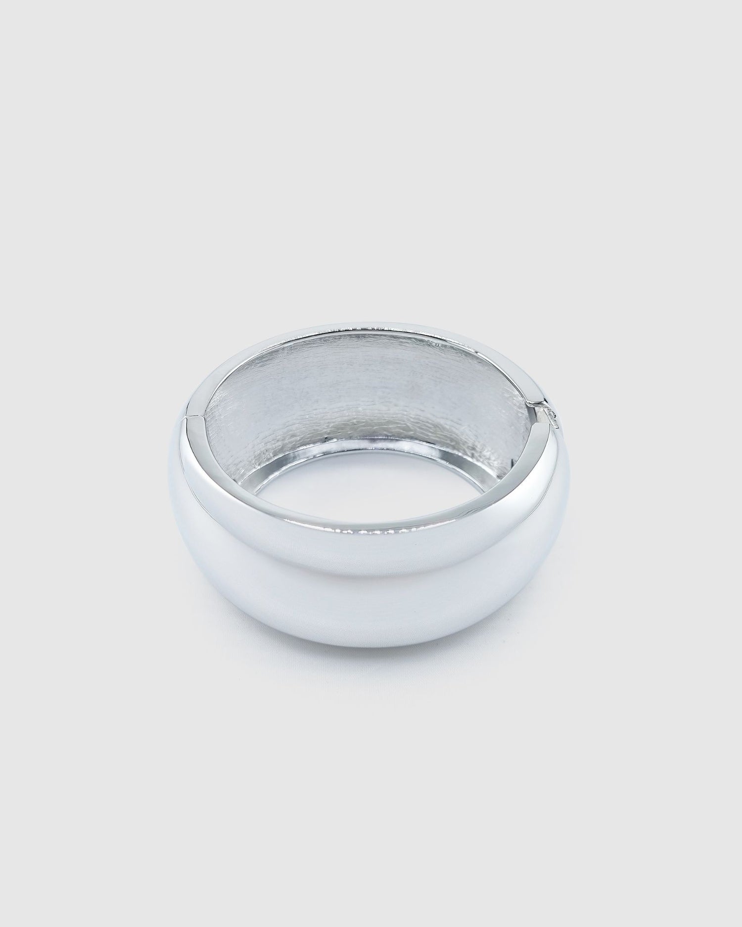 Izoa Chunky Bangle Silver