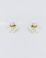 Izoa Fan Pearl Stud Earrings