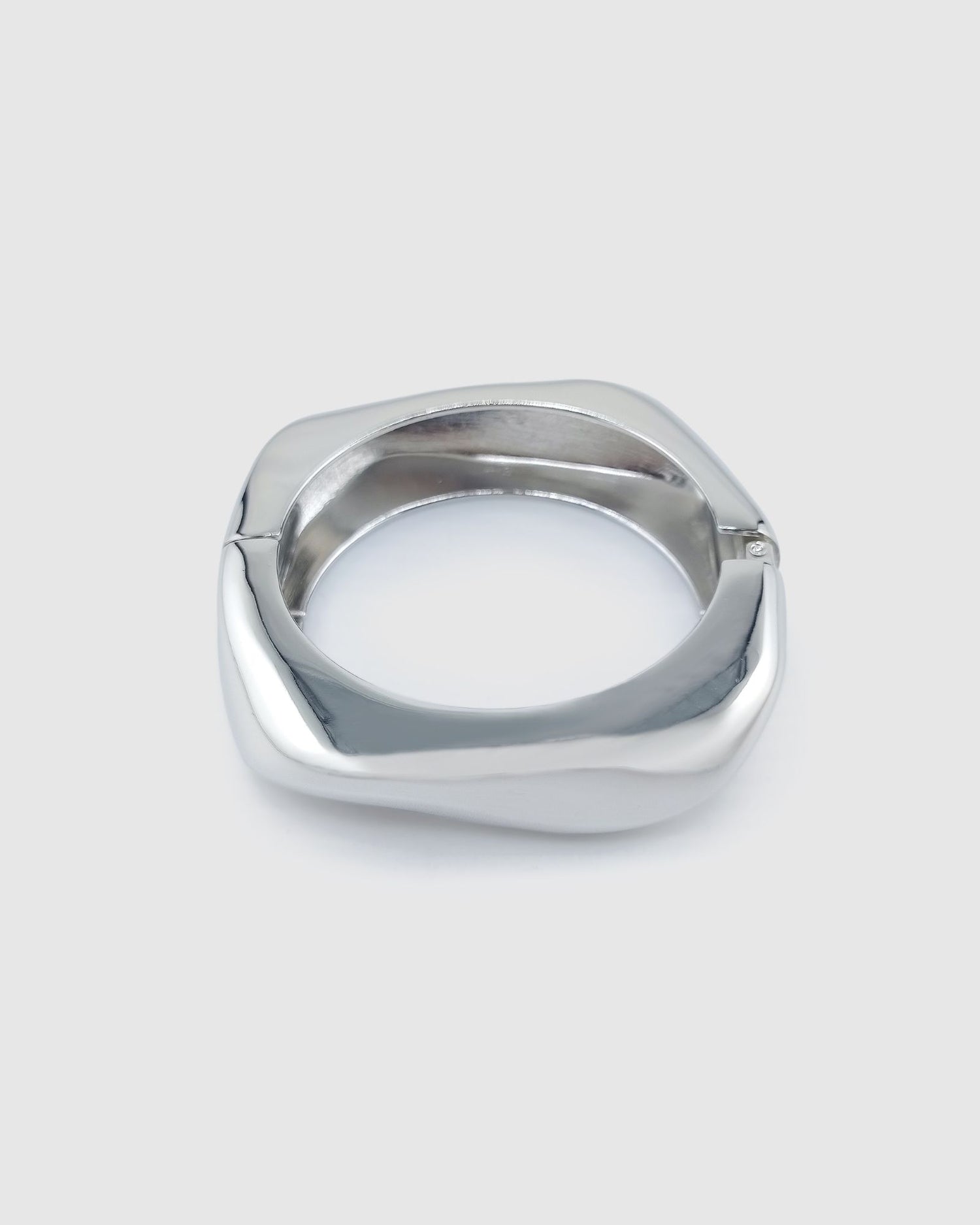 Izoa Kiki Bangle Silver