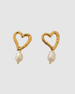 Izoa Penelope Heart Stud Earrings Gold Pearl