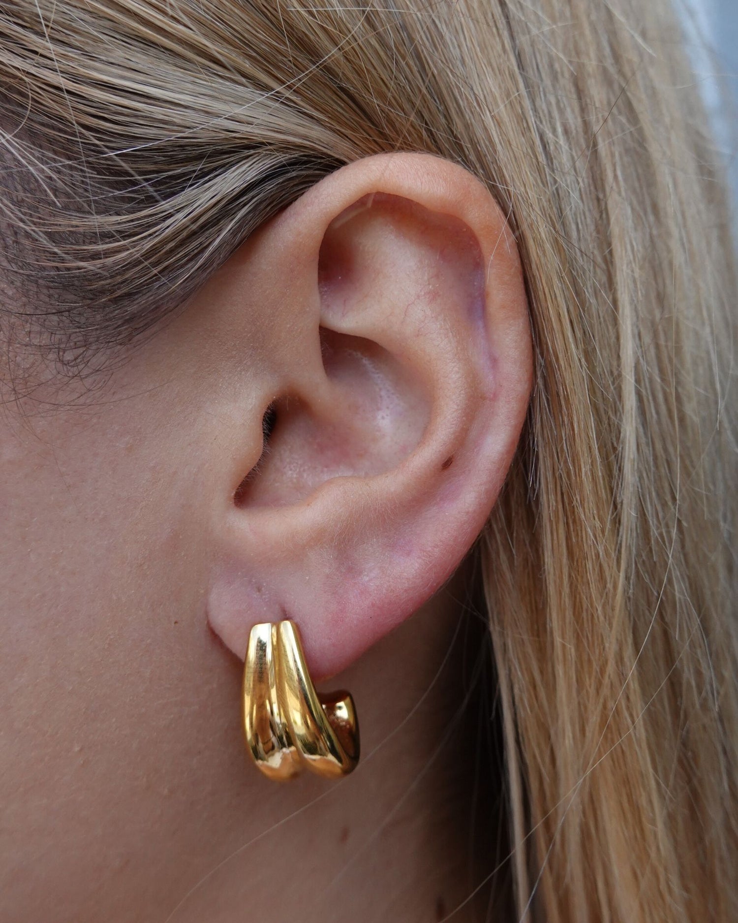 Izoa Portia Stud Gold