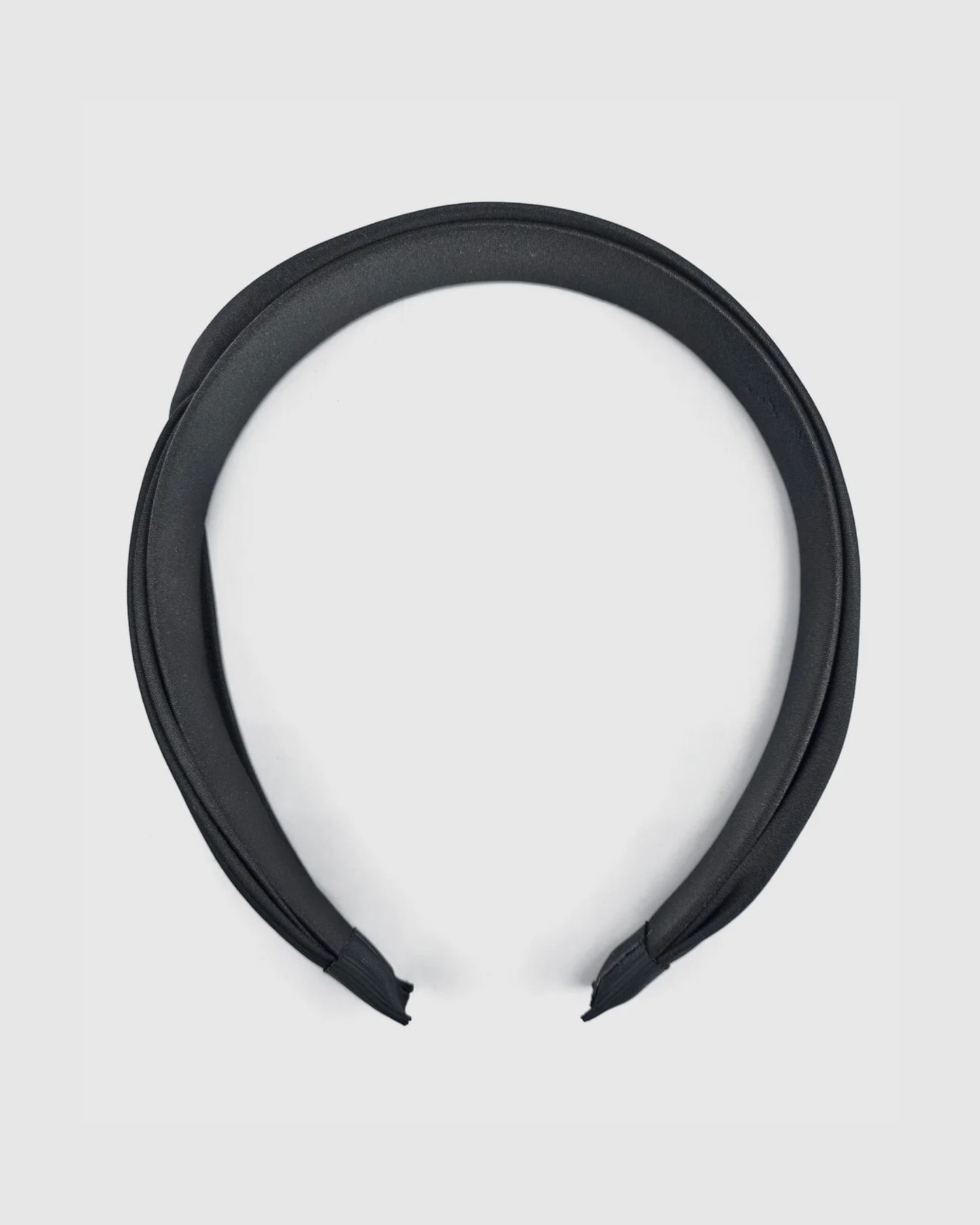 Izoa Amy Bead Headband Black