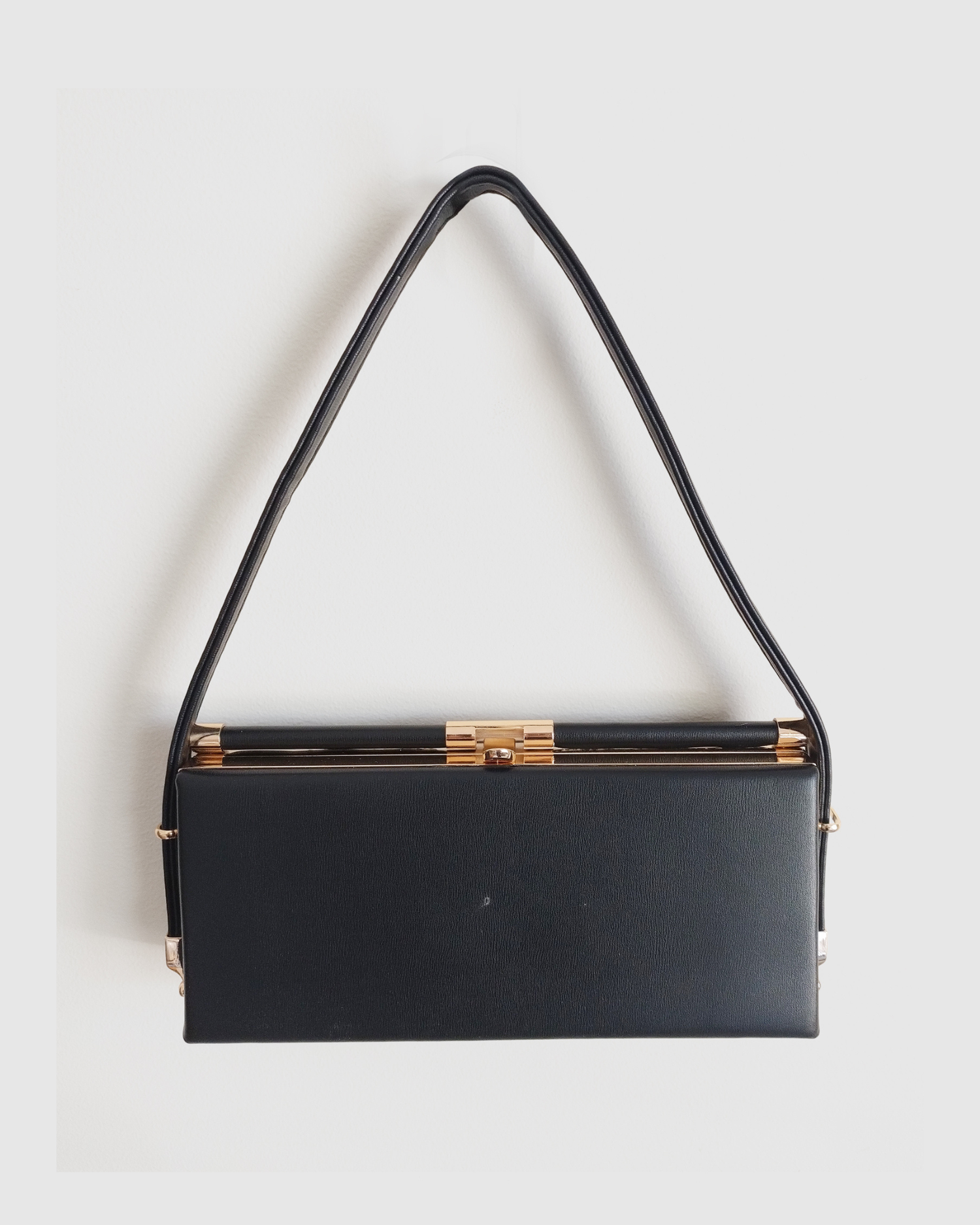 Izoa Olive Clutch Black Gold