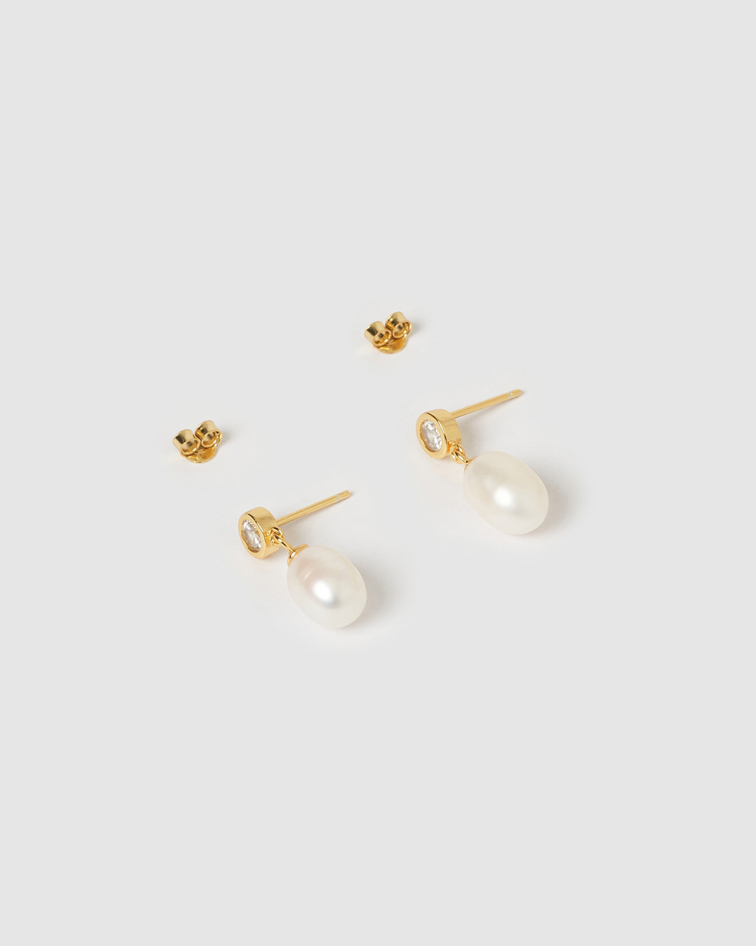 Izoa Everlee Earrings Gold Pearl