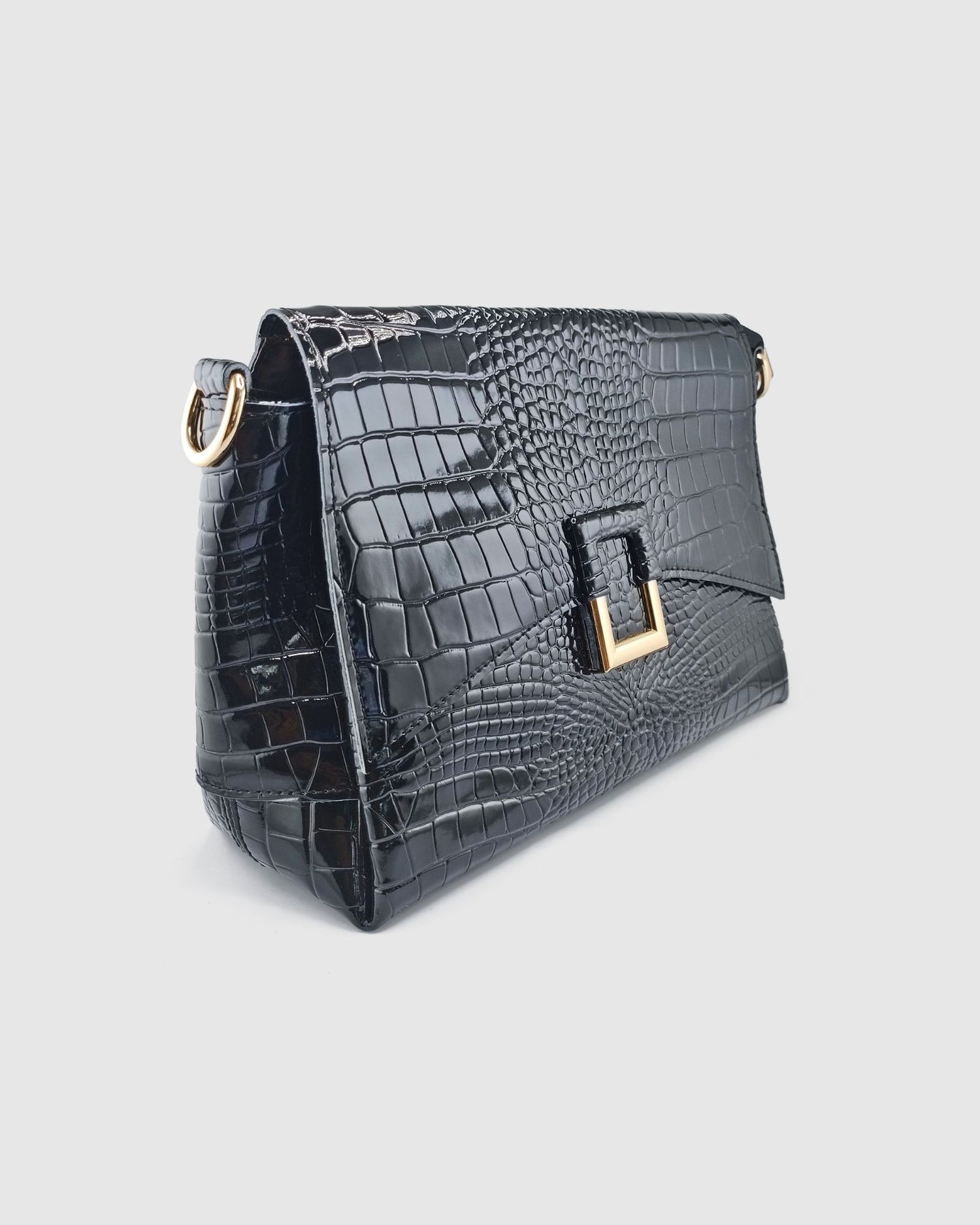 Izoa Valencia Handbag in Black
