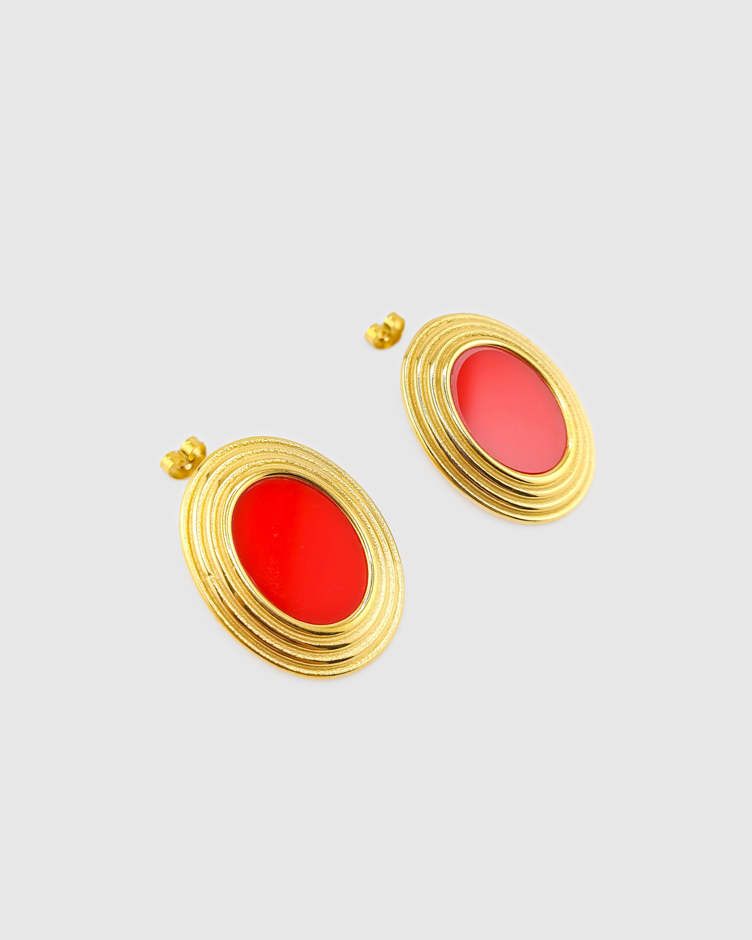 Izoa Adeline Stud Earring Red