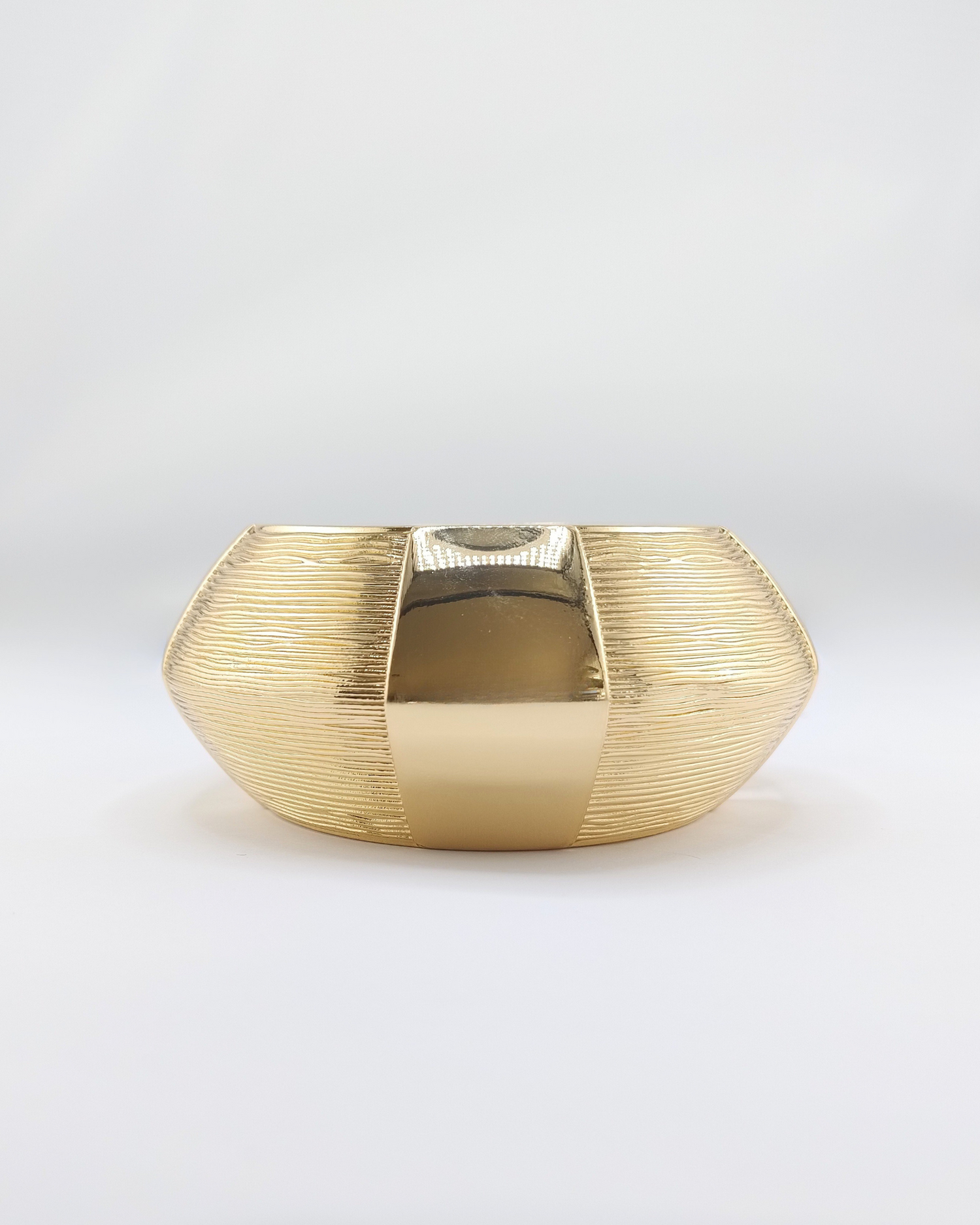Izoa Lumi Textured Bangle