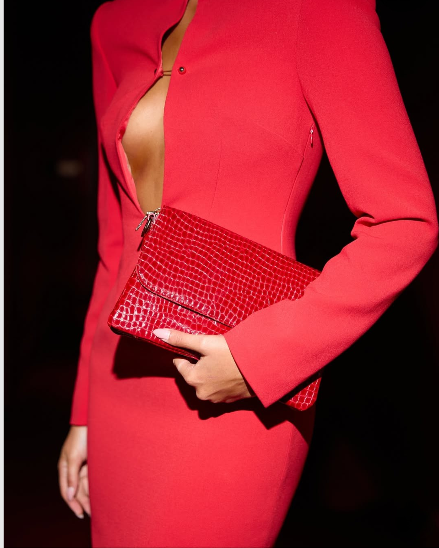 Izoa Lana Foldover Handbag in Burgundy