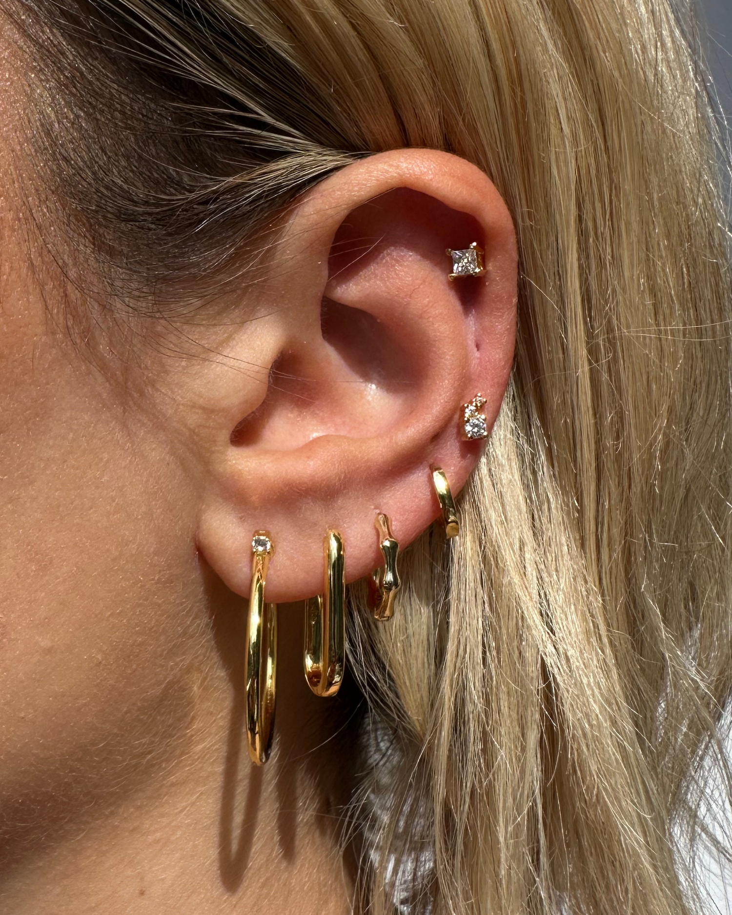 Izoa Midnight Small Hoop Earrings