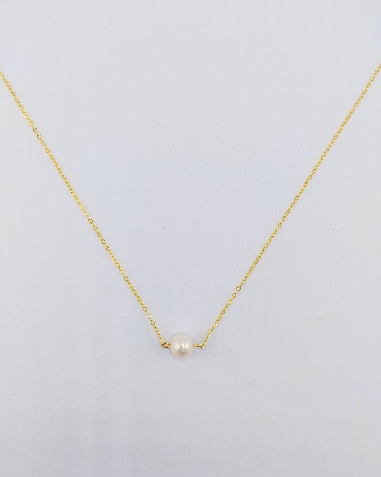 Izoa Gwen Freshwater Pearl Necklace Gold