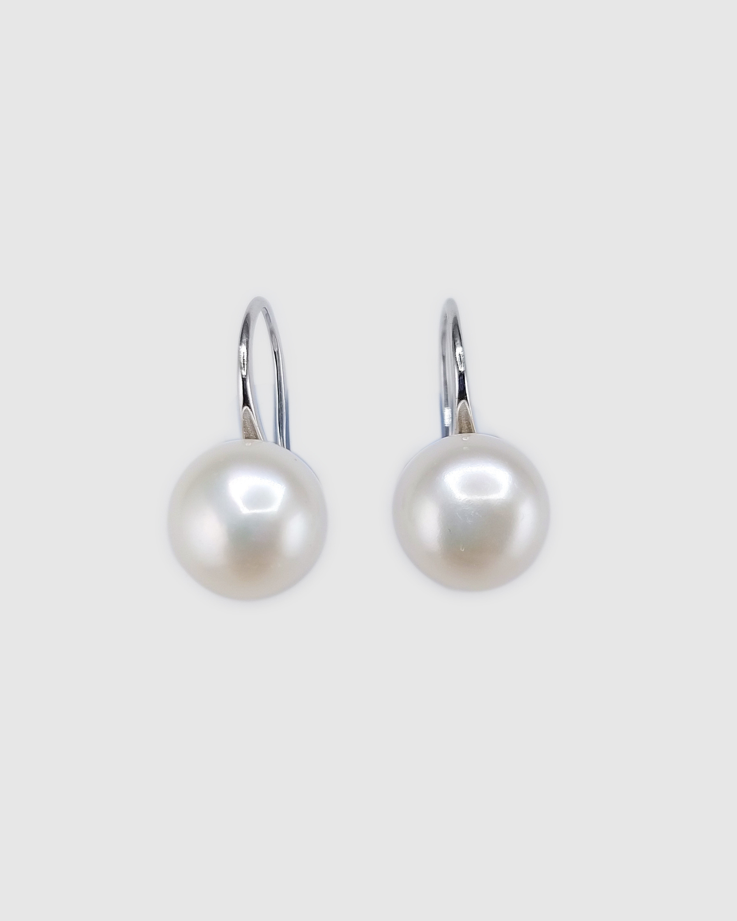 Izoa Cecilia Earrings Silver Freshwater Pearl