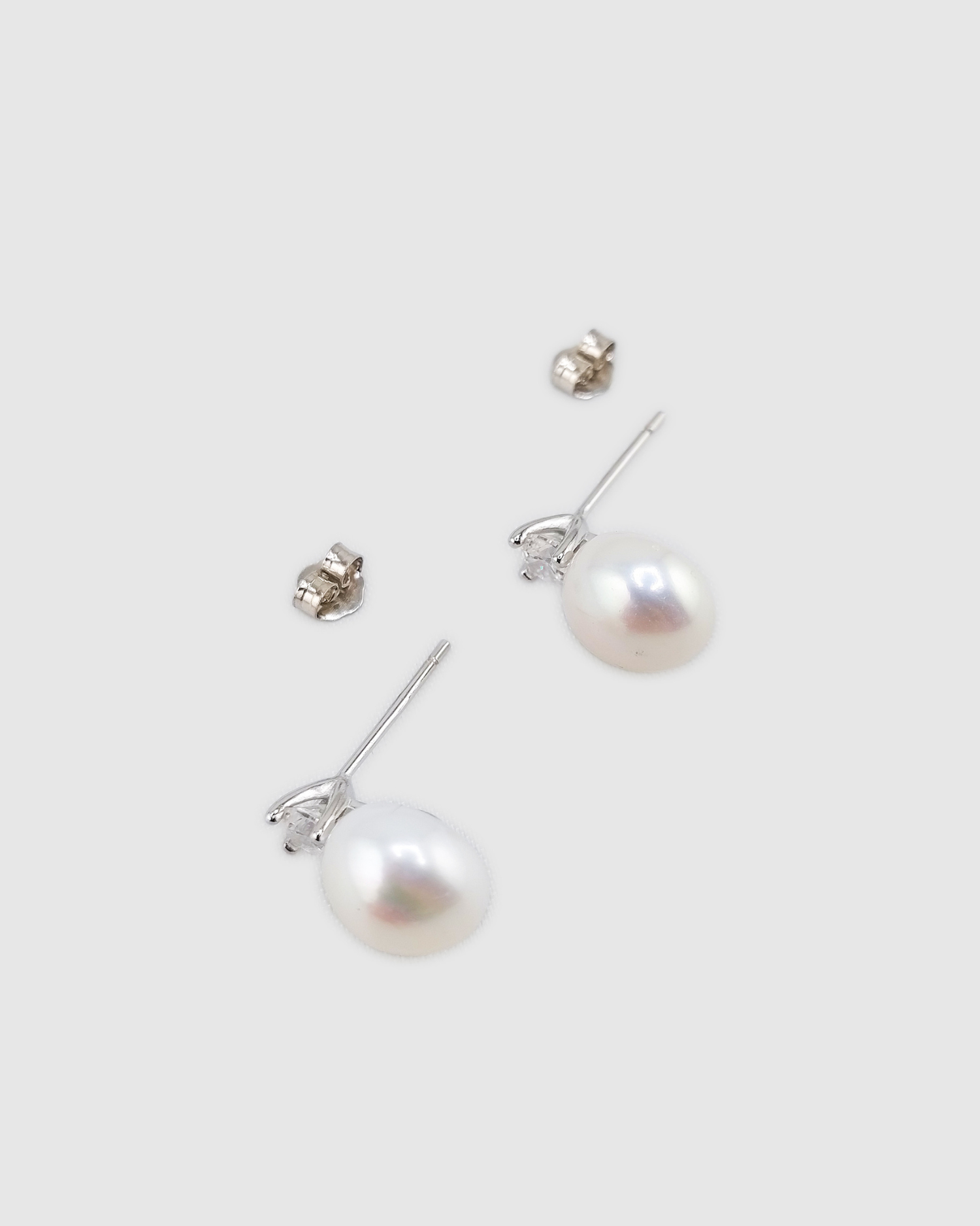 Izoa Ramona Stud Earrings Silver