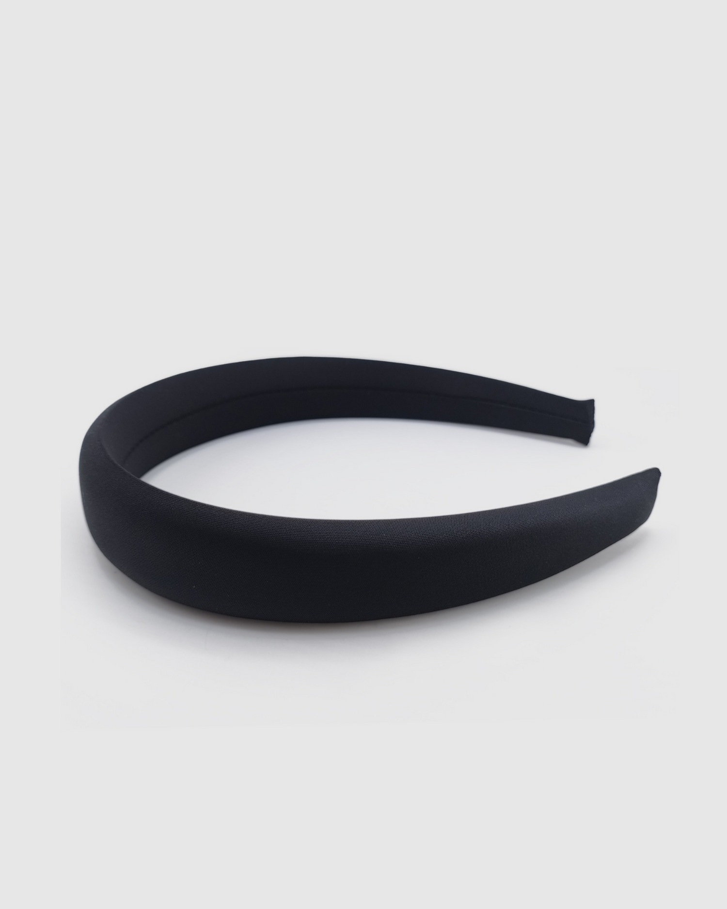 Izoa Hannah Headband in Black