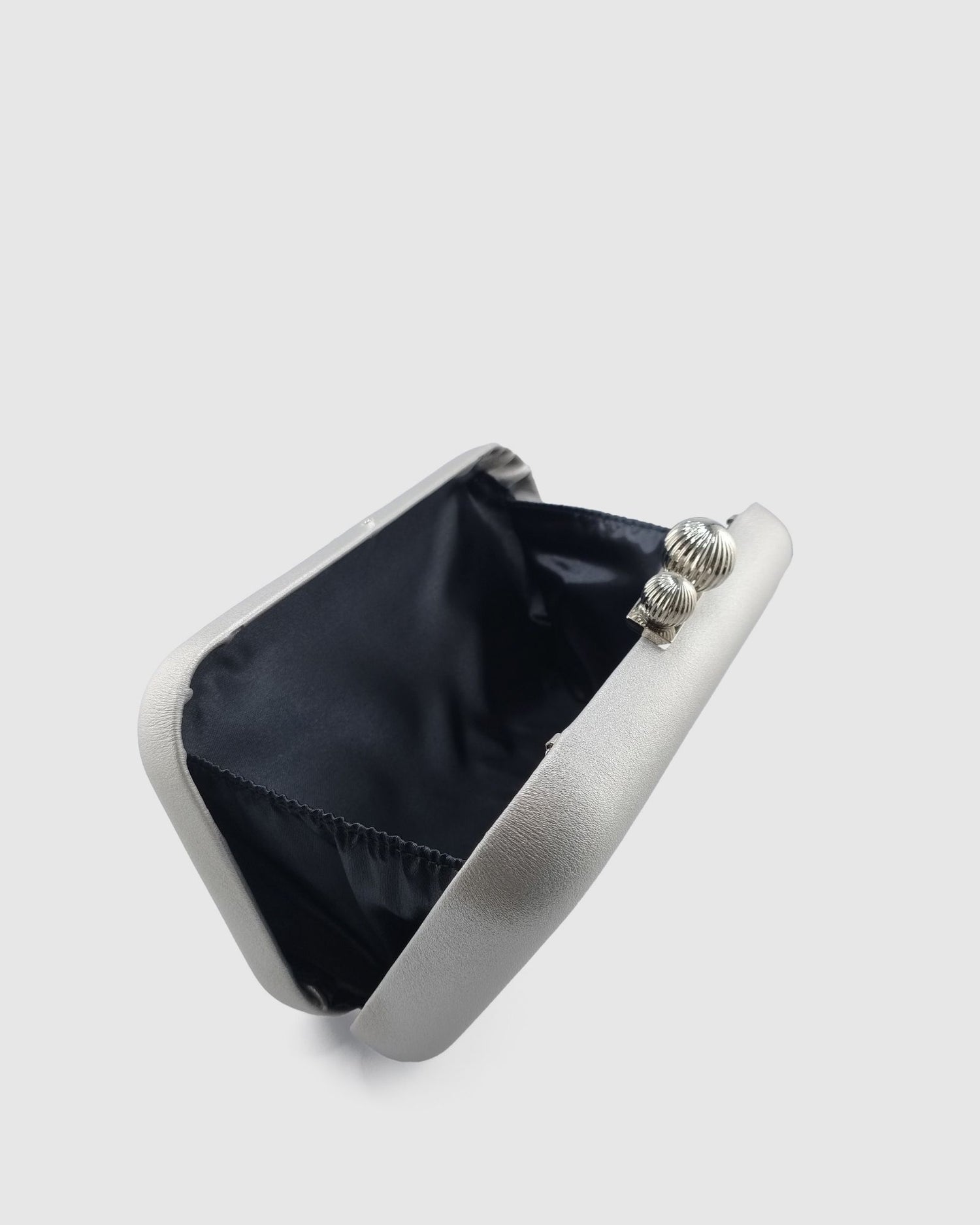 Izoa Emma Clutch Silver