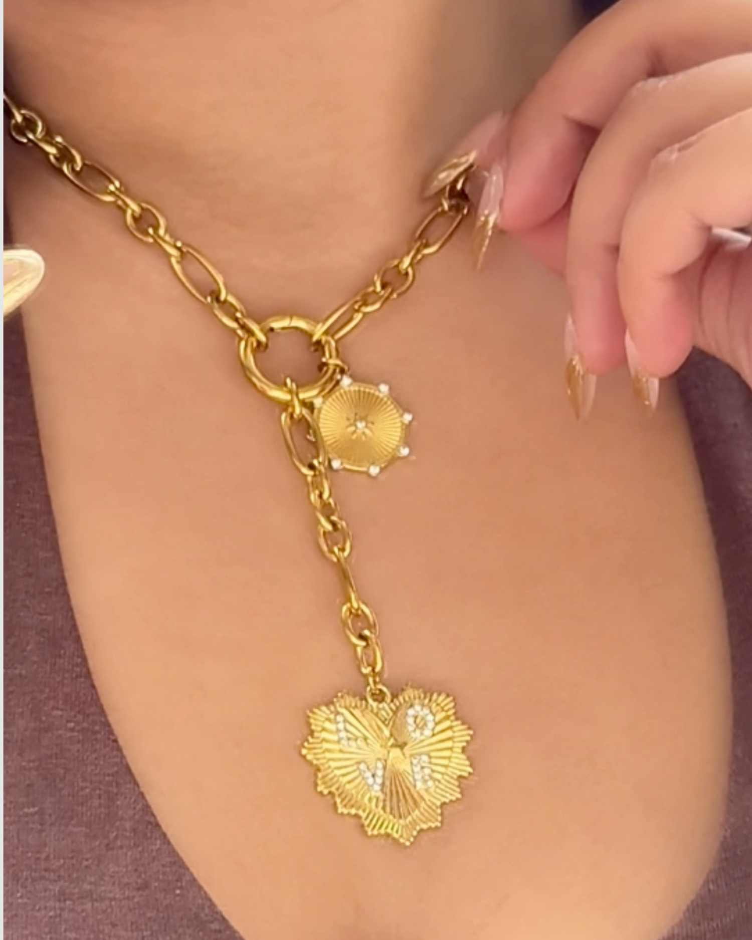 Izoa Amora Heart Pendant Necklace Gold