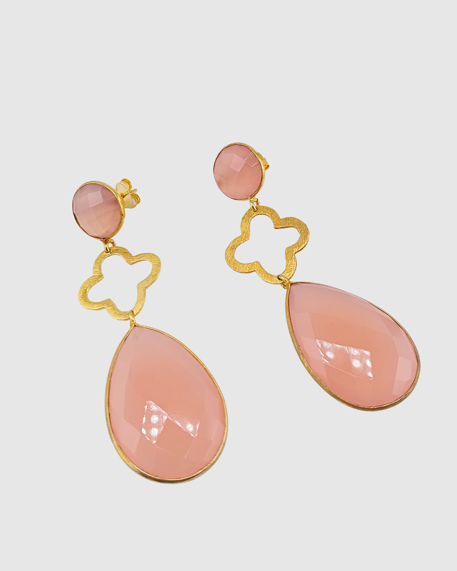 Izoa Clove Earrings Rose Quartz