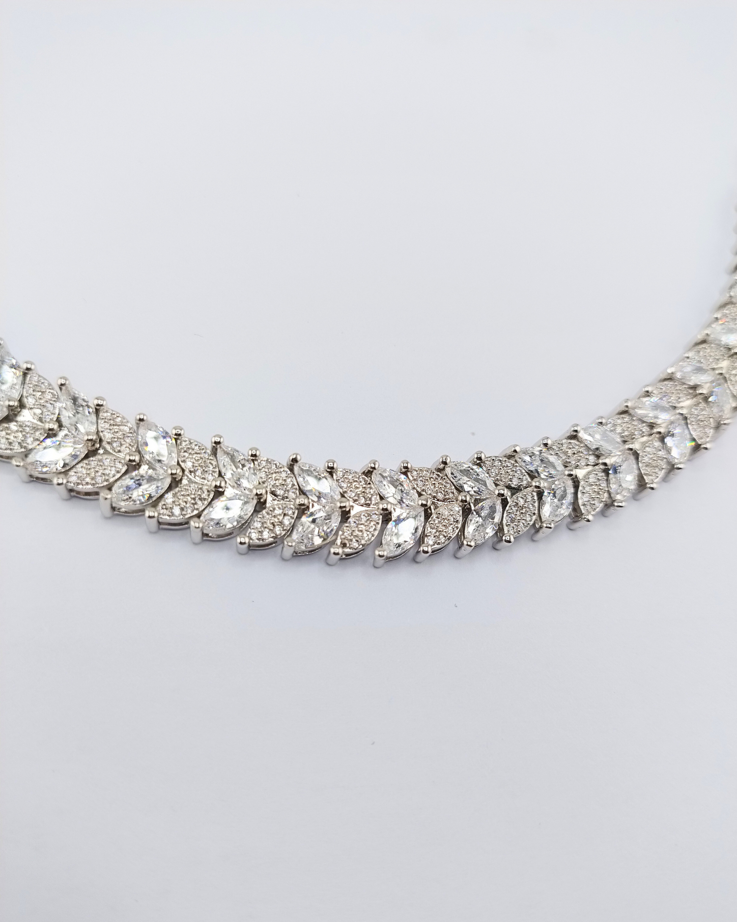 Izoa Feather Tennis Bracelet Silver