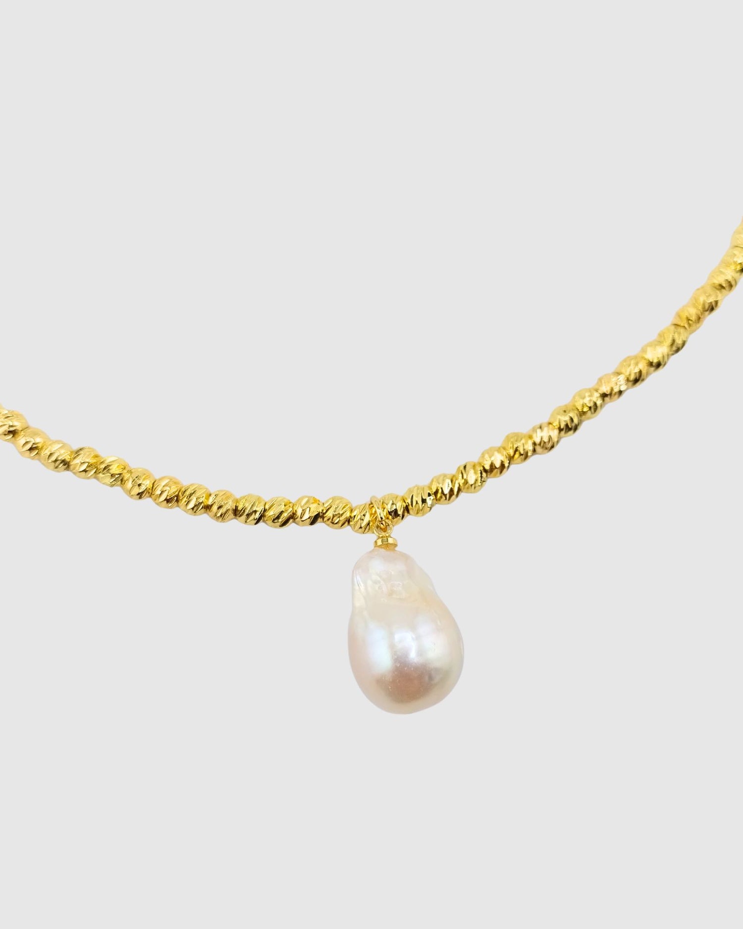 Izoa PRE-ORDER: Odette Drop Freshwater Baroque Pearl Necklace Gold