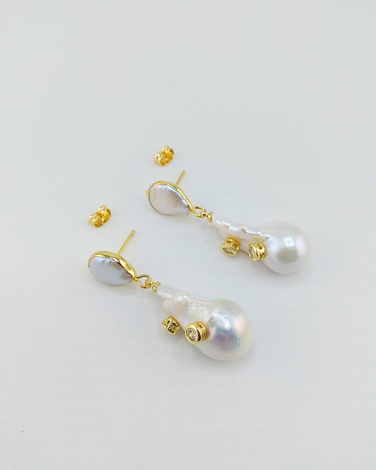 Izoa Calista Baroque Pearl Earrings Gold Clear Freshwater Pearl