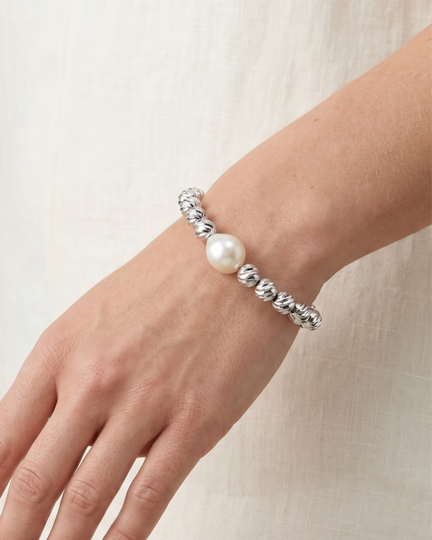 Izoa Maia Freshwater Baroque Pearl Bracelet Silver
