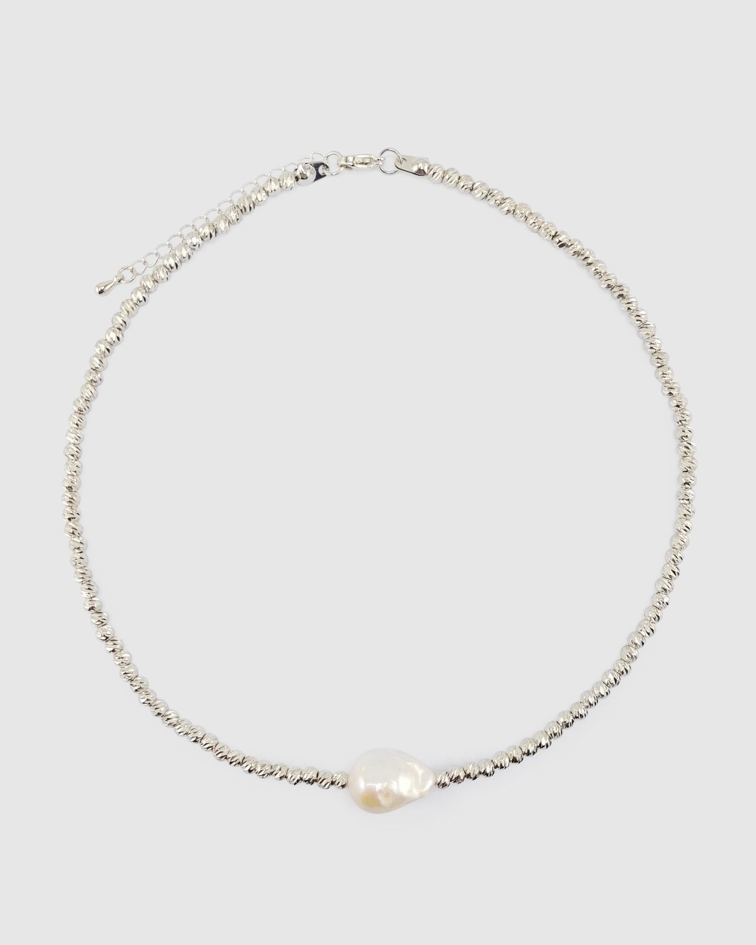 Izoa Amarae Freshwater Pearl Necklace Silver