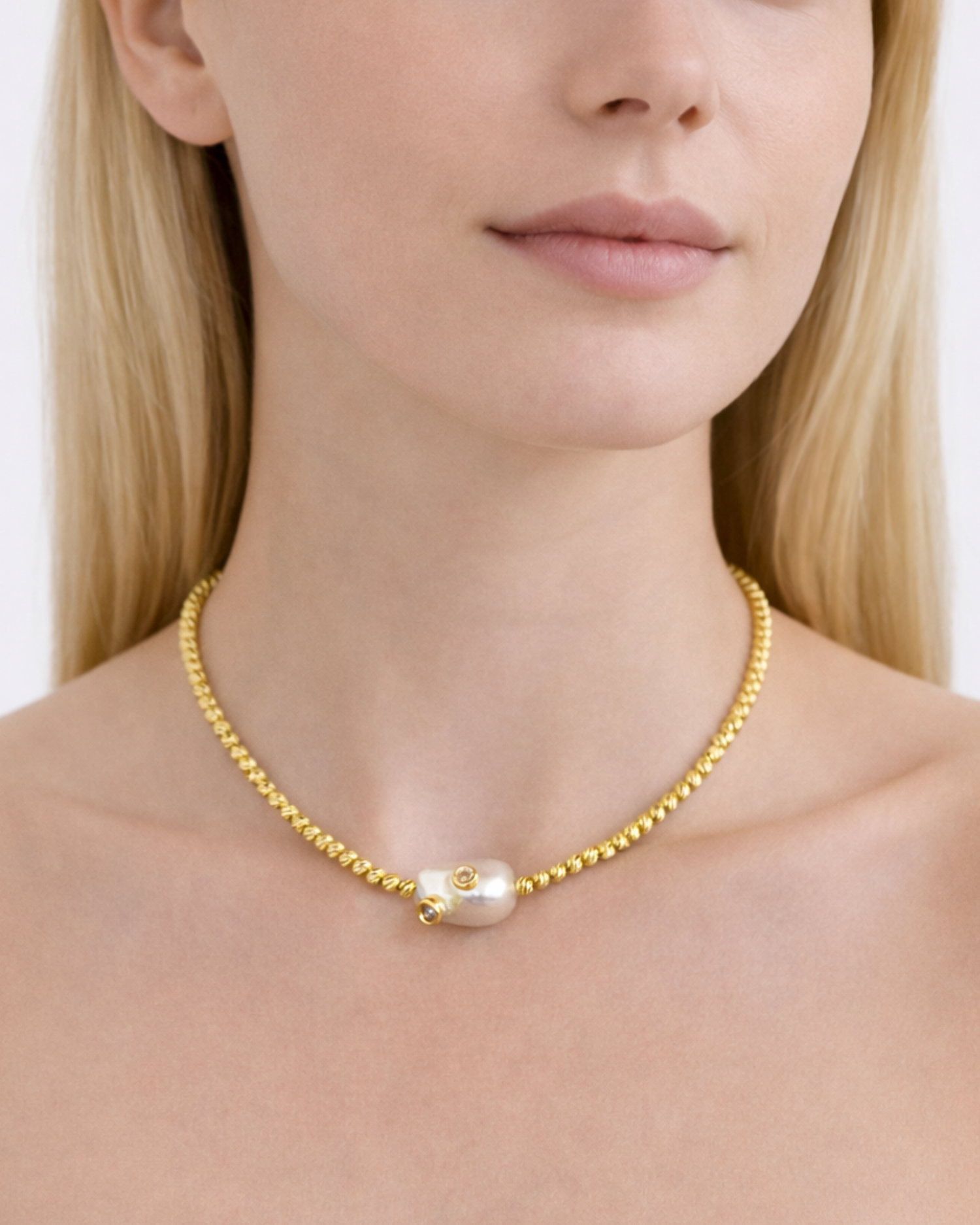 Izoa Soleil Freshwater Baroque Pearl Necklace Gold Clear