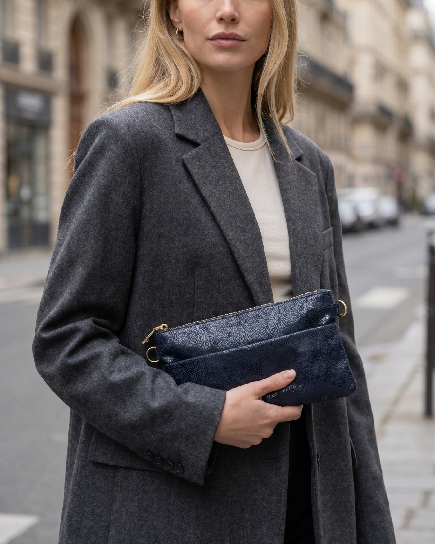 Izoa Phoebe Clutch Bag in Black