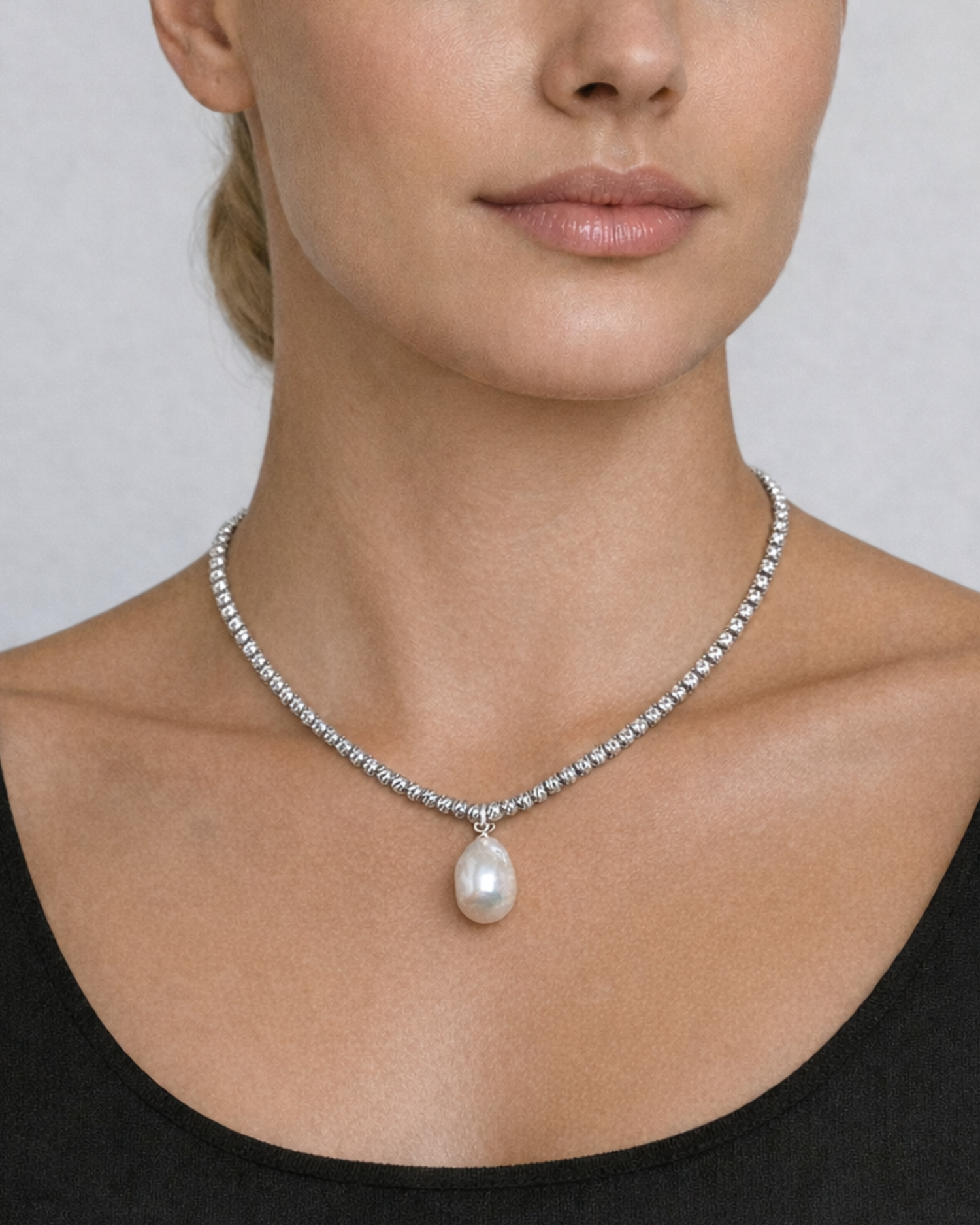 Izoa Odette Drop Pearl Necklace Silver