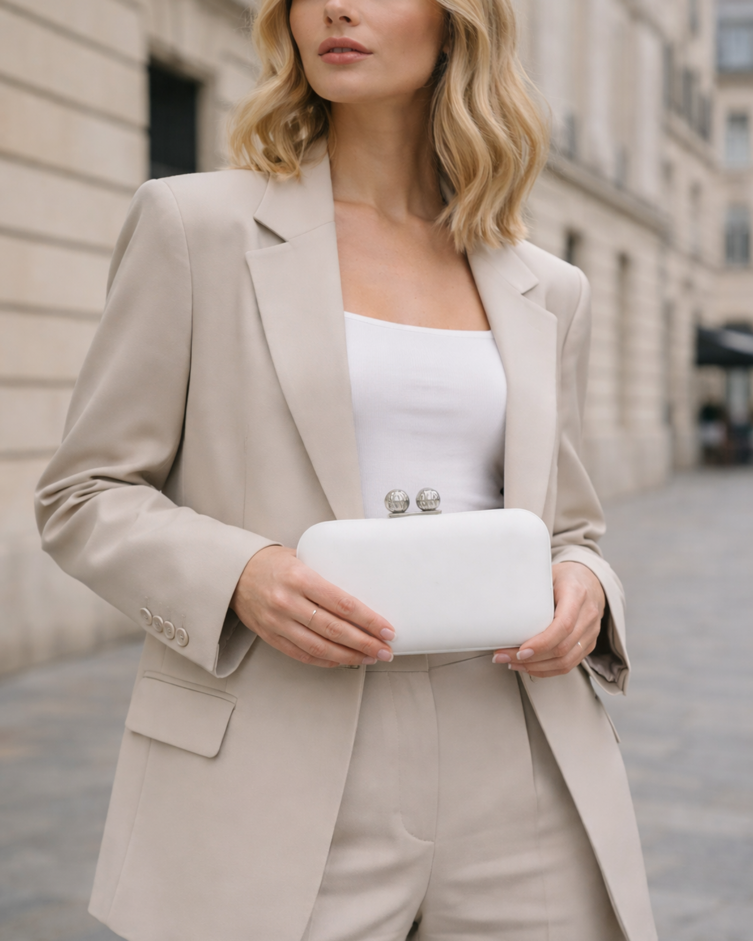 Izoa Emma Clutch White