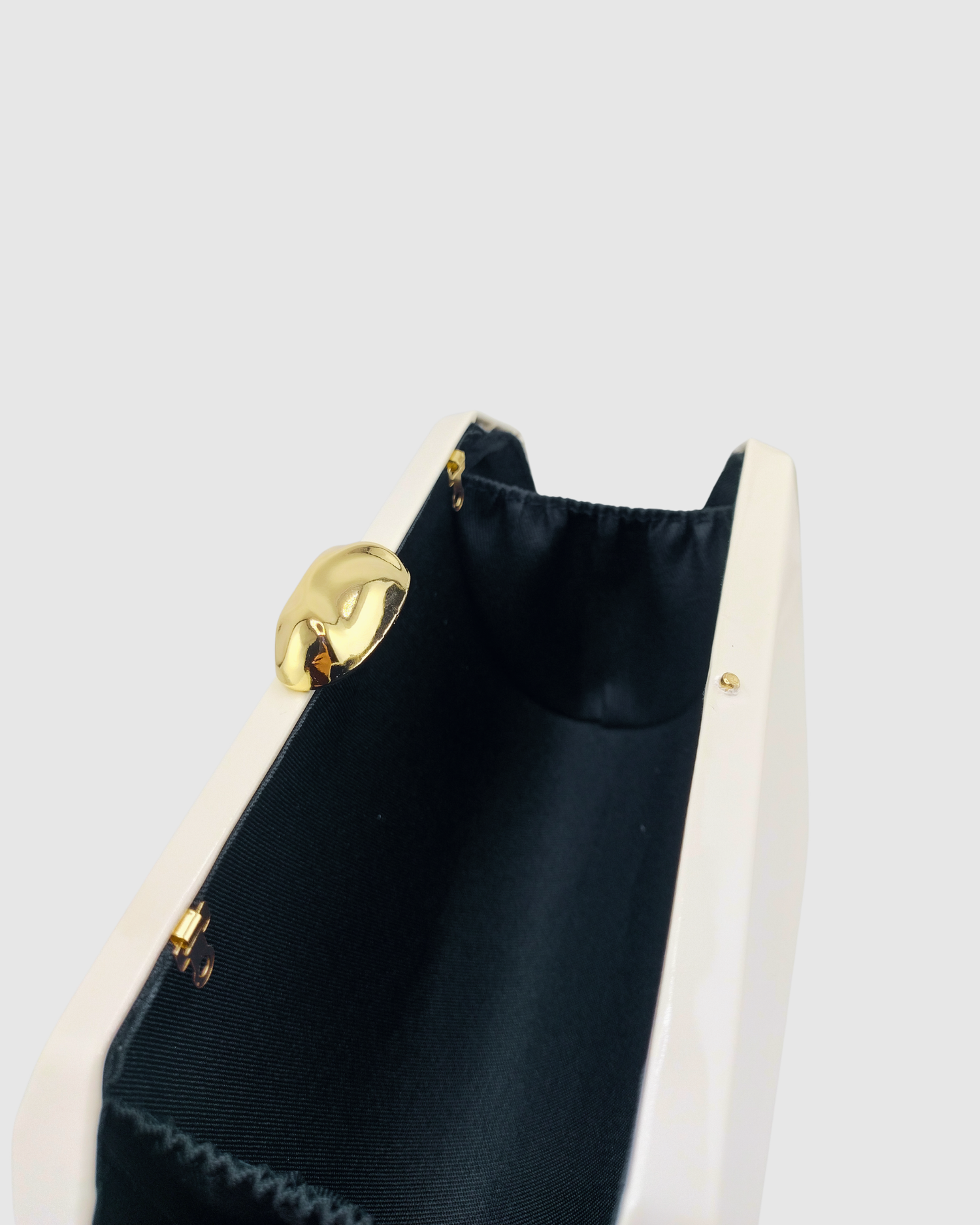 Izoa Talia Geometric Clutch Ivory