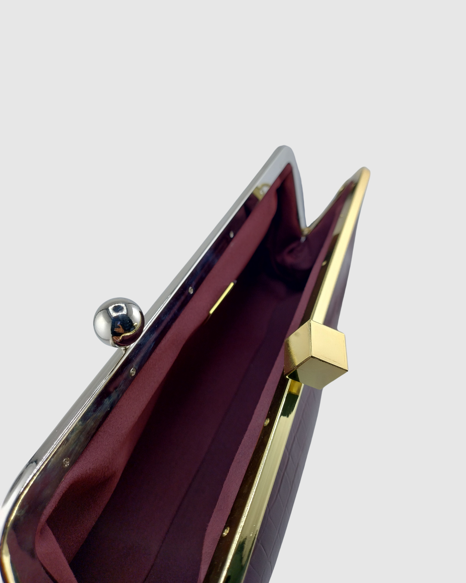 Izoa Lorena Clutch Burgundy