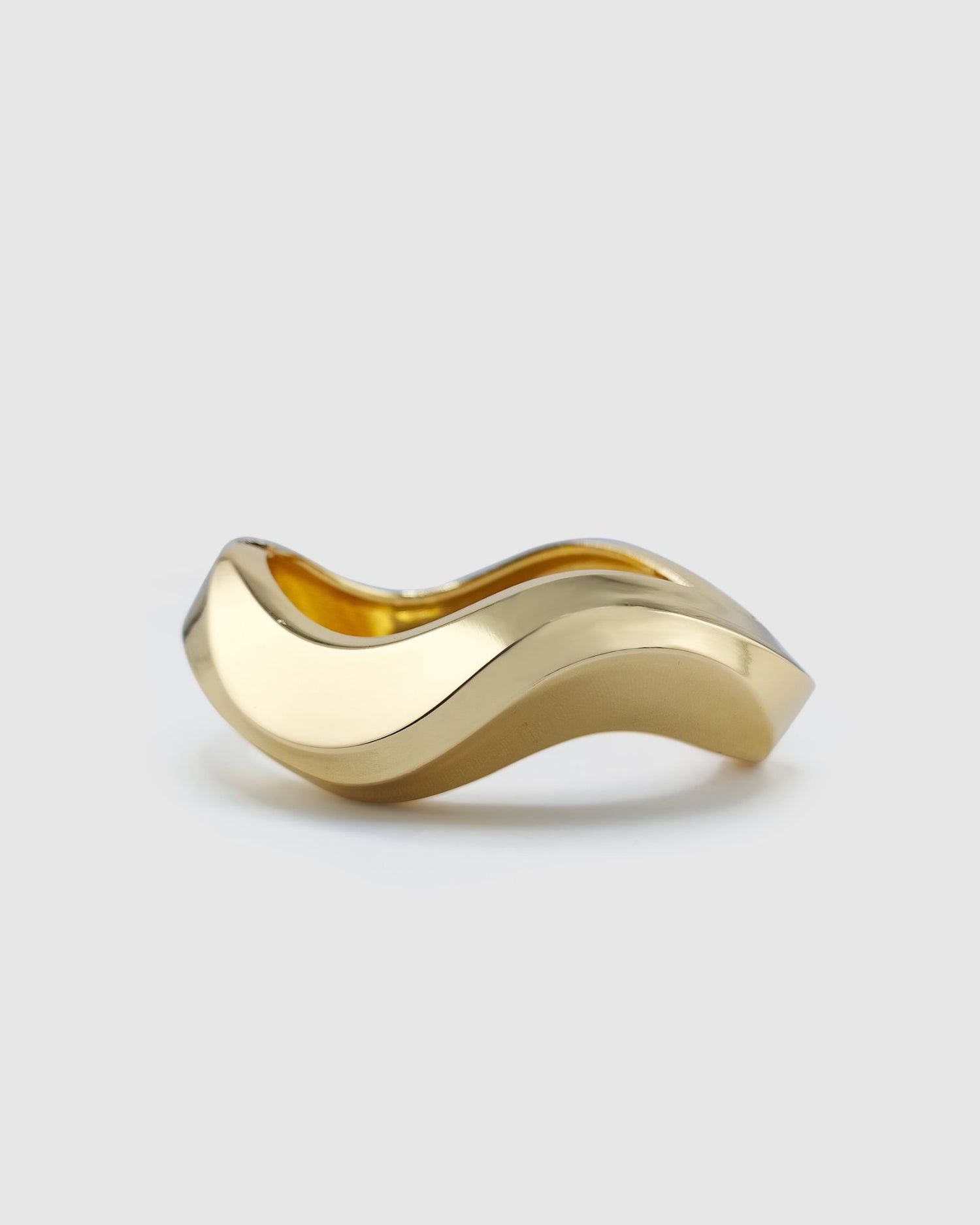 Izoa Nala Wave Bangle Gold