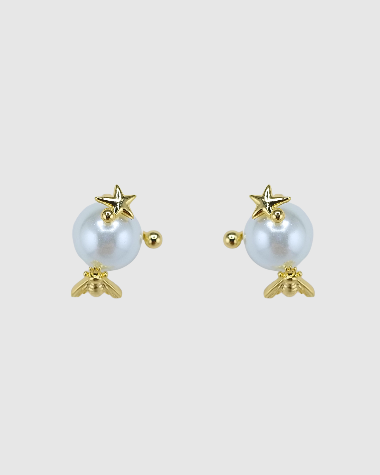 Izoa Pearl Charm Stud Earrings Gold