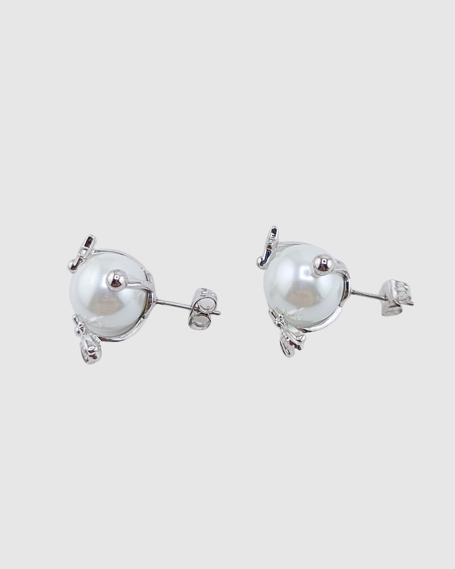 Izoa Pearl Charm Stud Earrings Silver