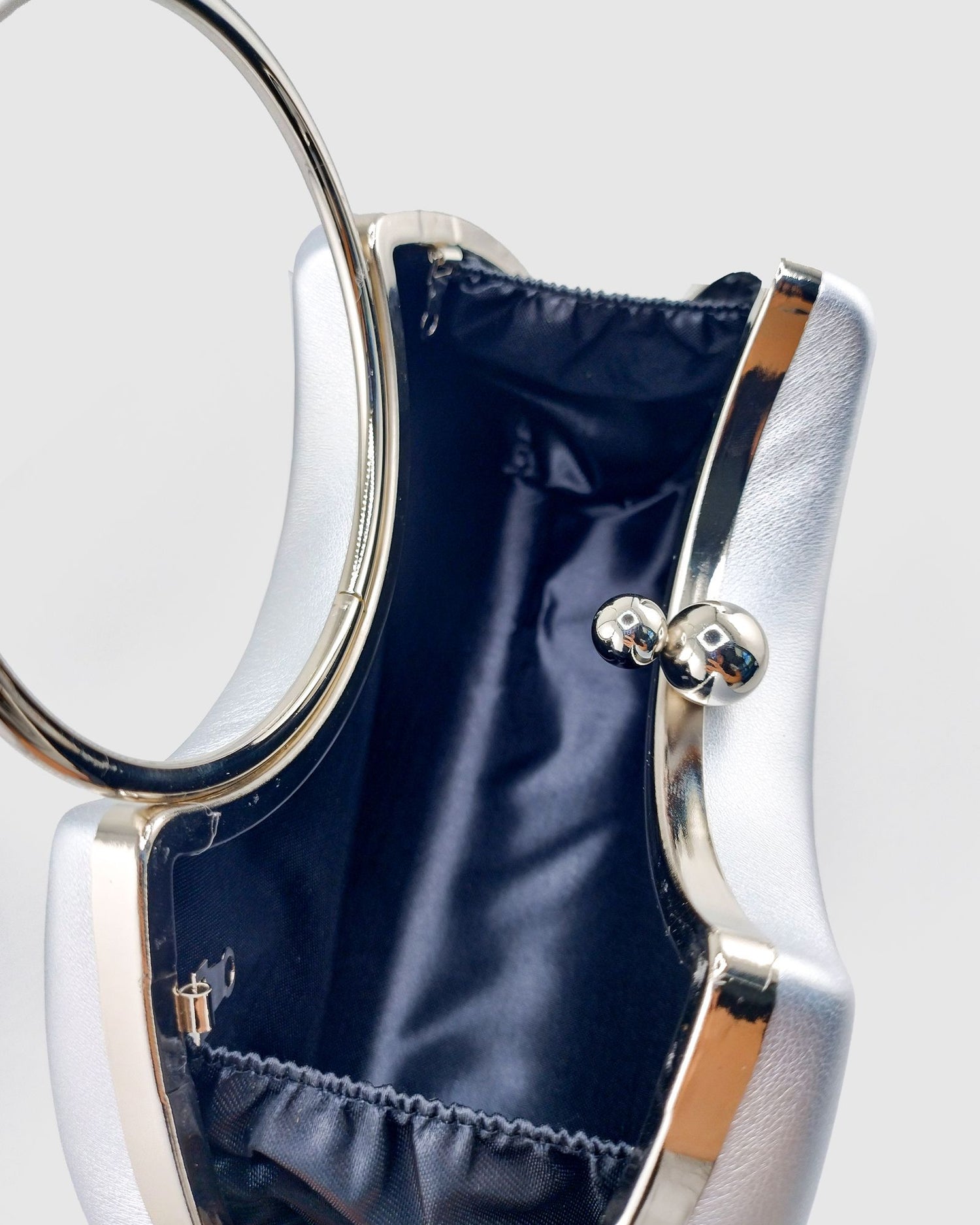 Izoa Skye Clutch in Silver