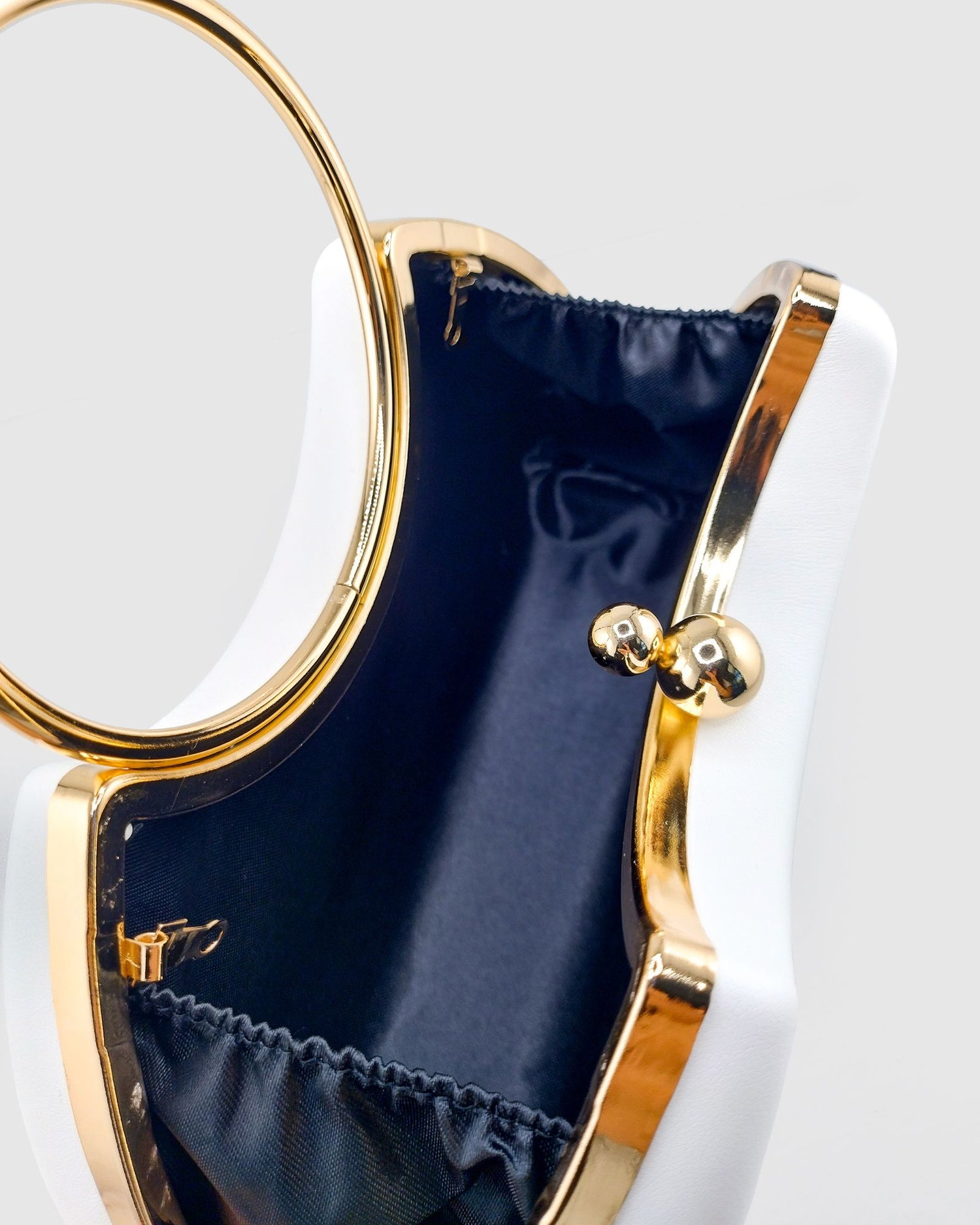 Izoa Skye Clutch in White