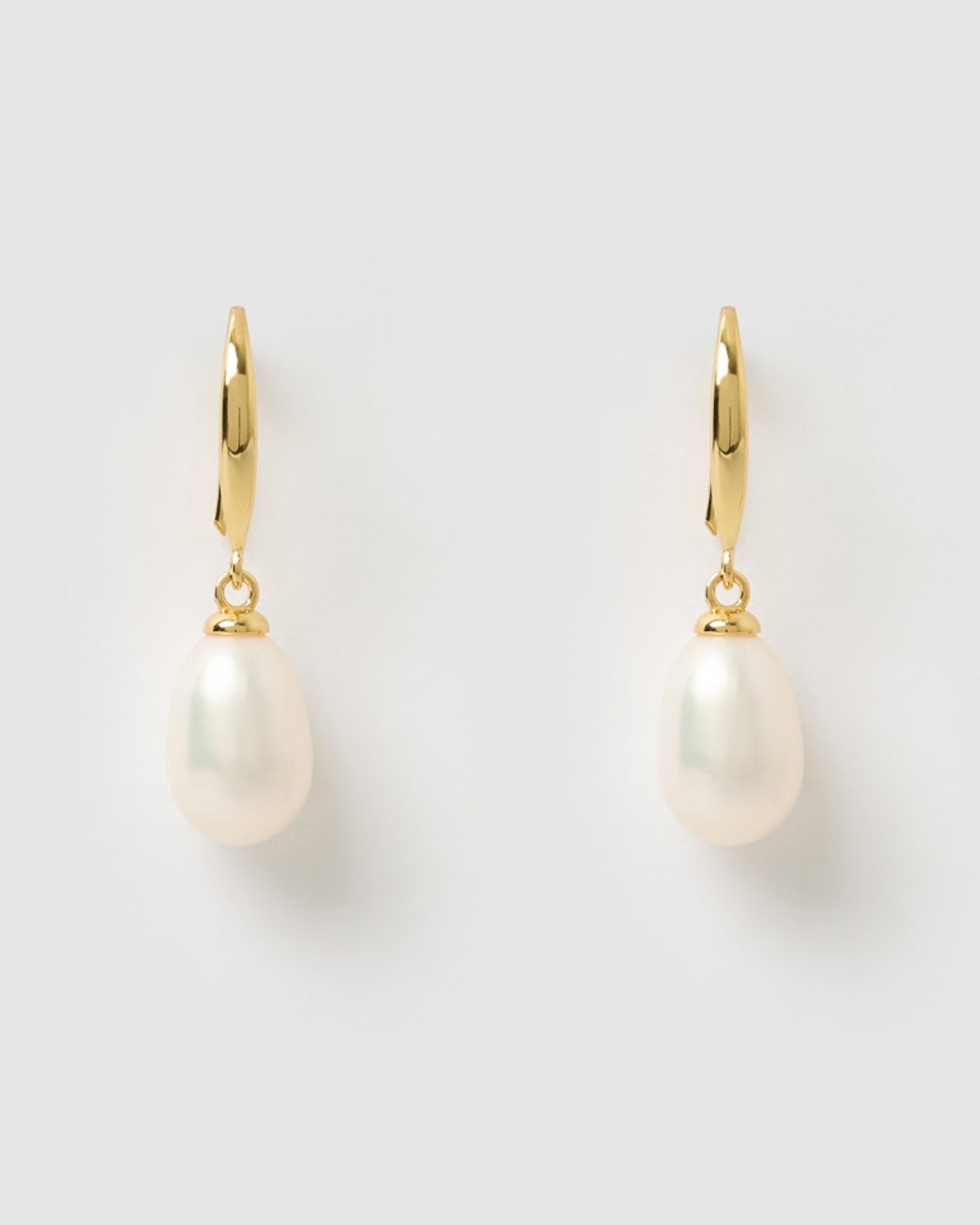 Izoa Sylvia Earrings Gold Freshwater Pearl