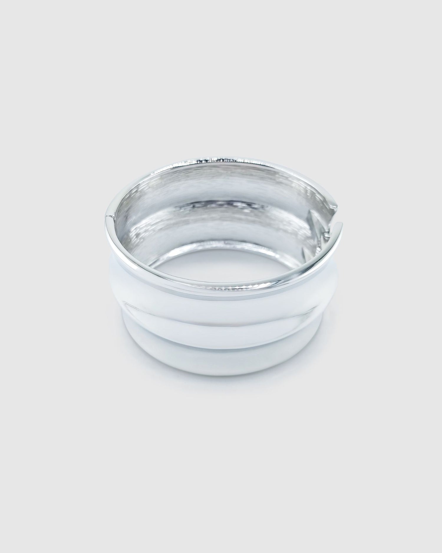 Izoa Tali Bangle Silver
