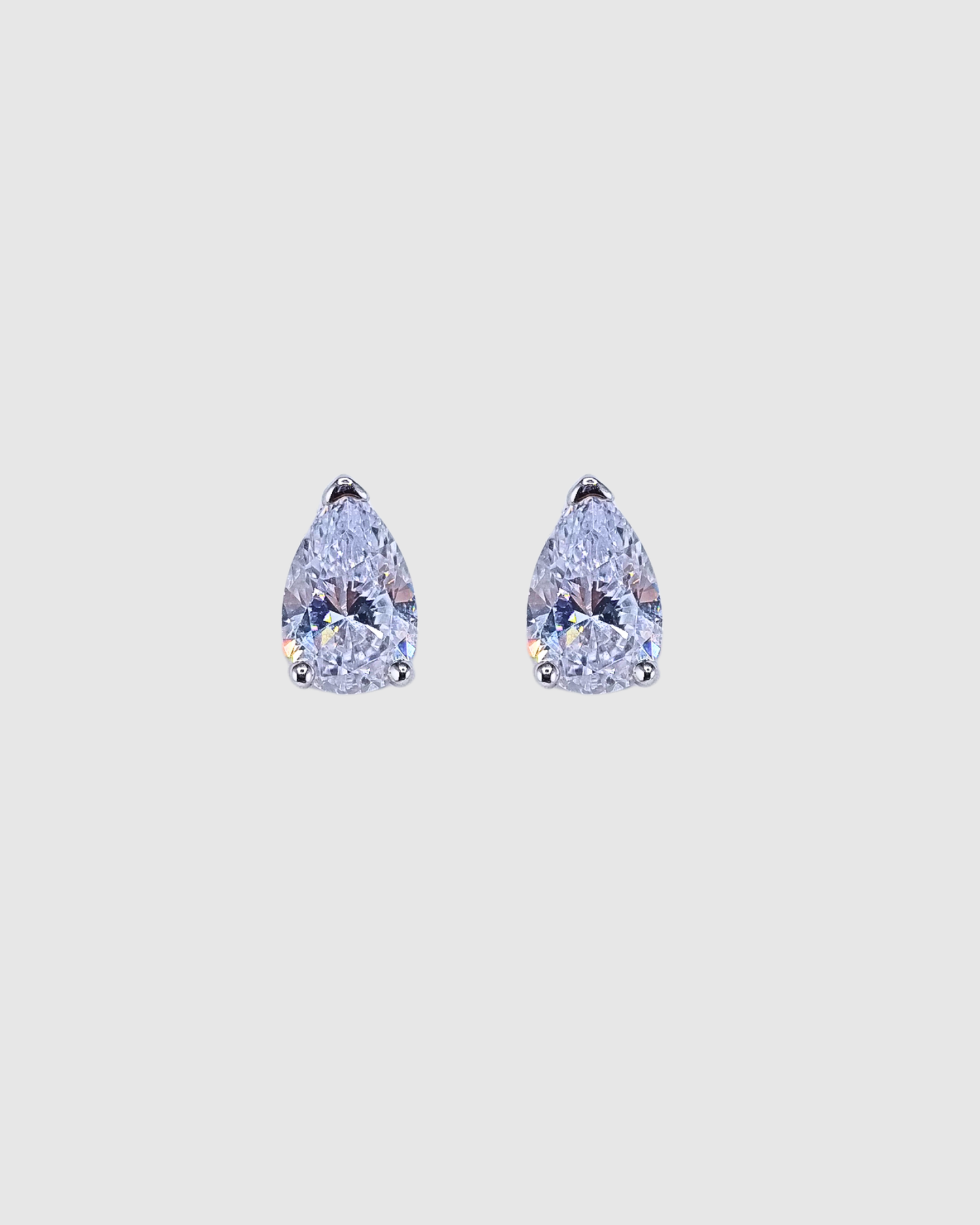 Izoa Teardrop Stud Earrings Silver Medium