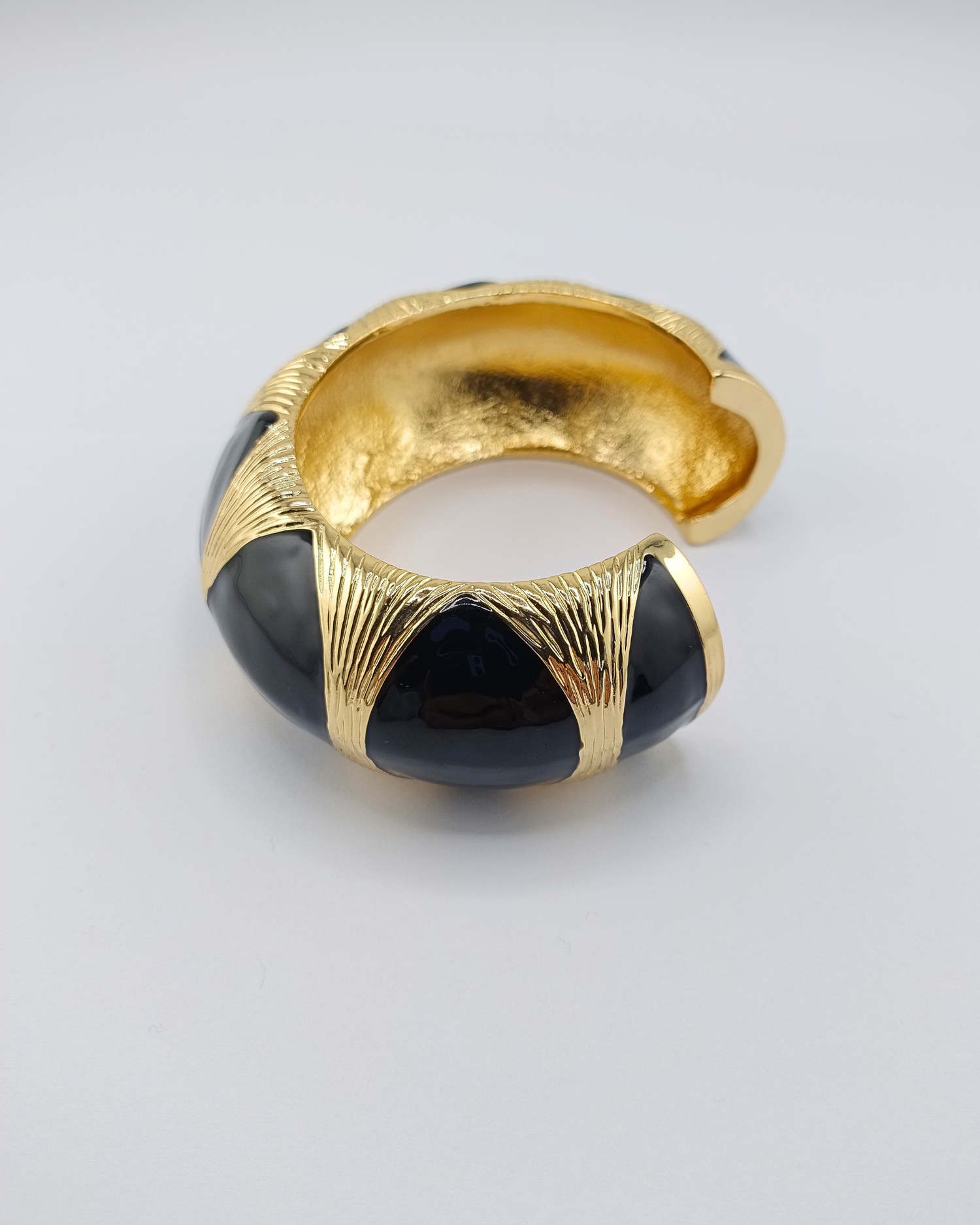 Izoa Thalia Chunky Gold Cuff