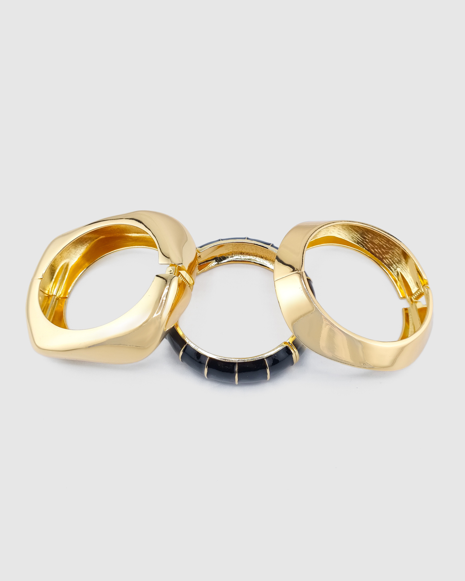 Izoa Wren Bangle Stack