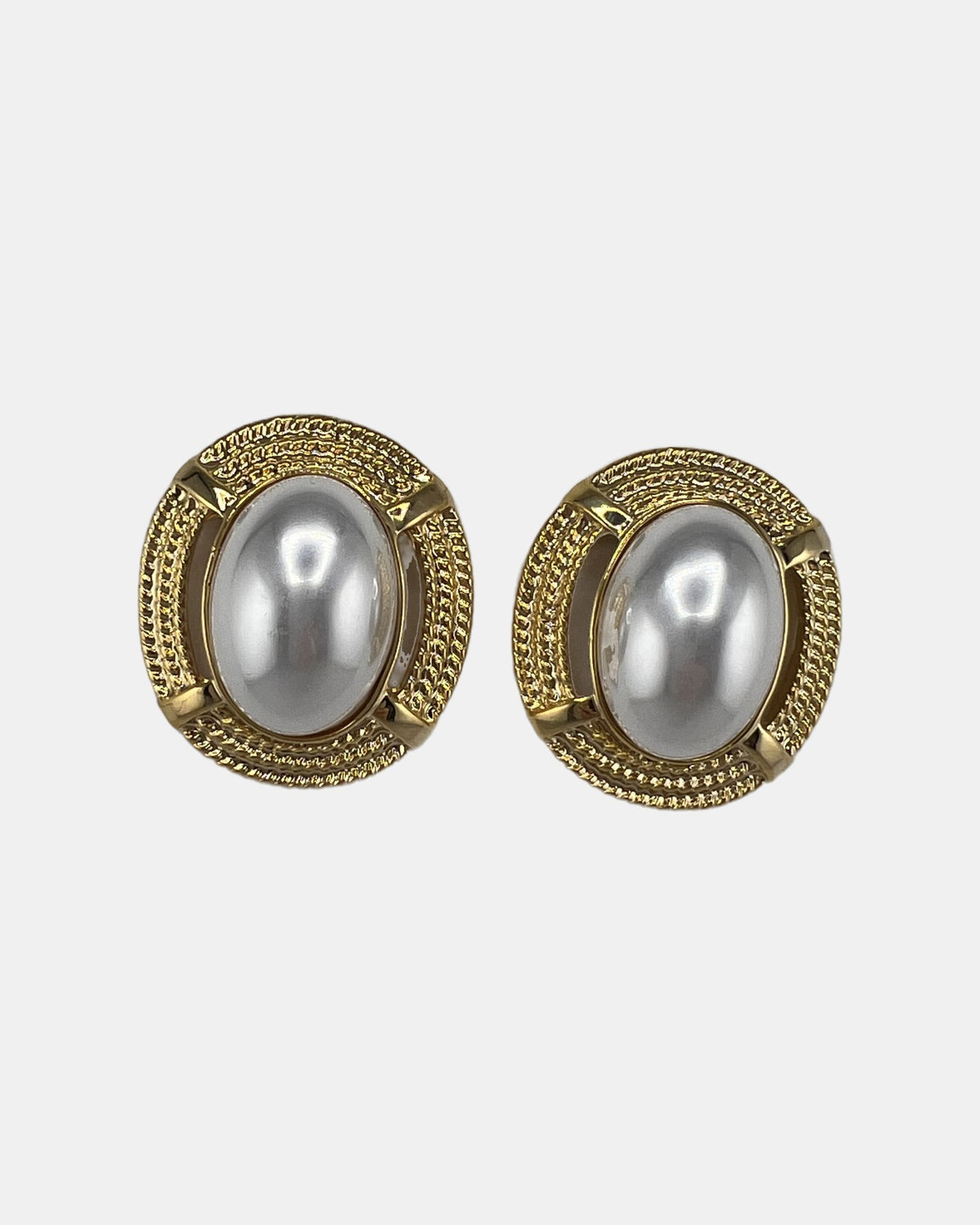 Izoa Octavia Rope Edge Oval Statement Stud Earrings Pearl - alternate view