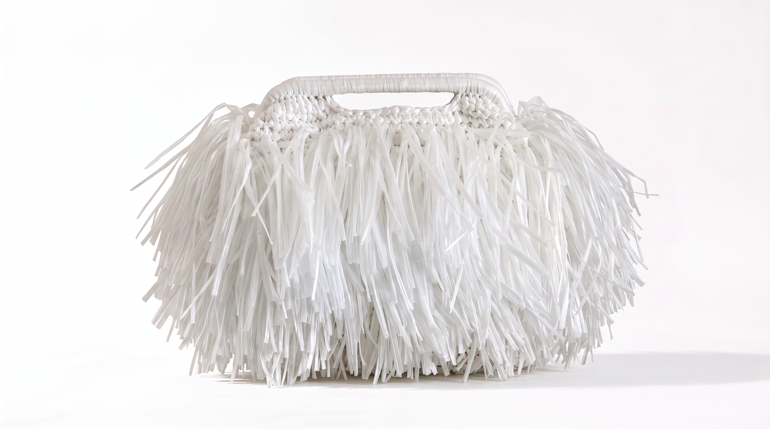 Izoa Bridgett Tassel Clutch – White Hand-Woven Crochet Fringe Bag with Handle