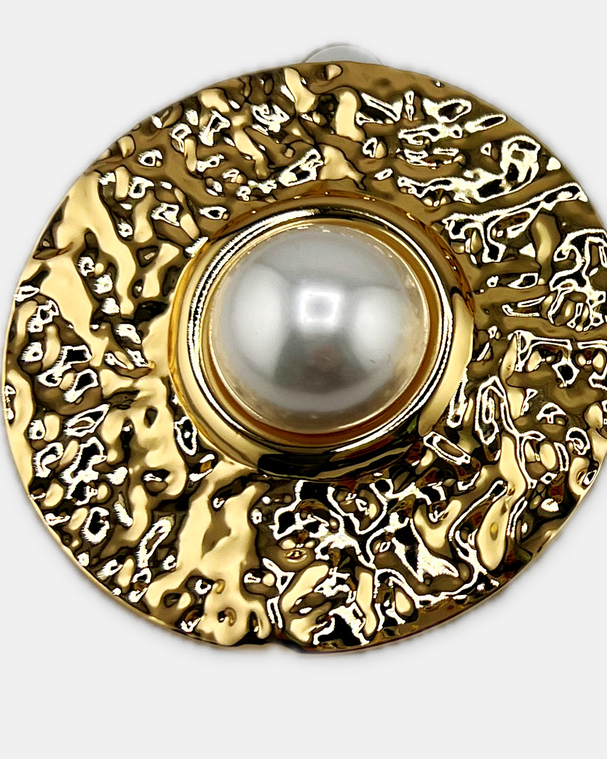 Izoa Cordelia Statement Stud Earrings in Pearl – close-up detail