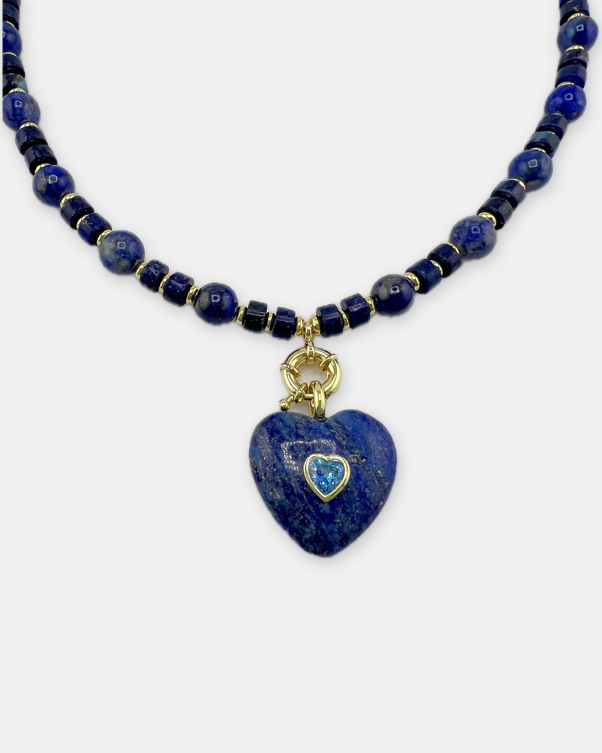 Izoa Rosamund Gemstone Heart Necklace in Lapis Lazuli – close-up detail