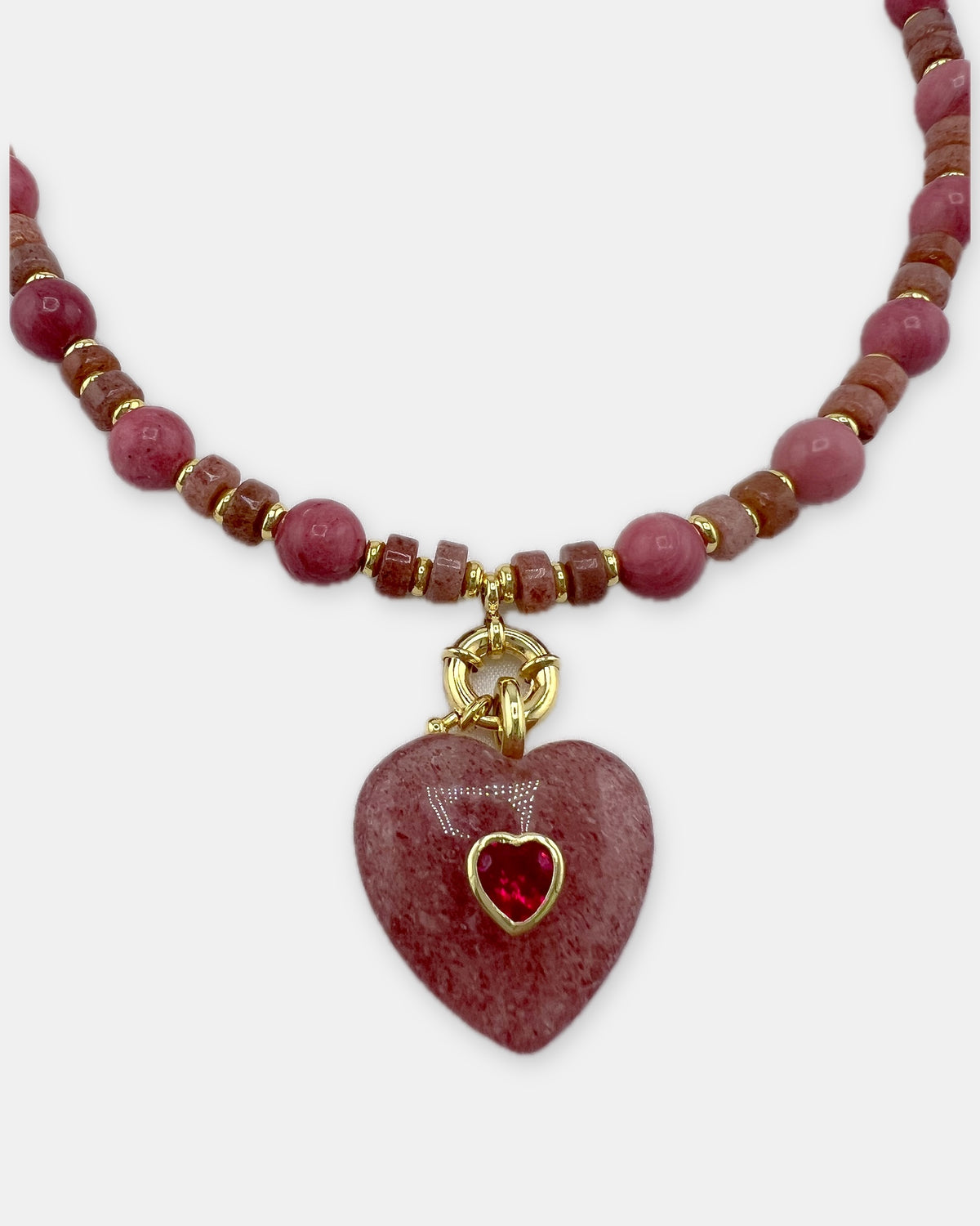 Izoa Rosamund Gemstone Heart Necklace in Pink – close-up detail