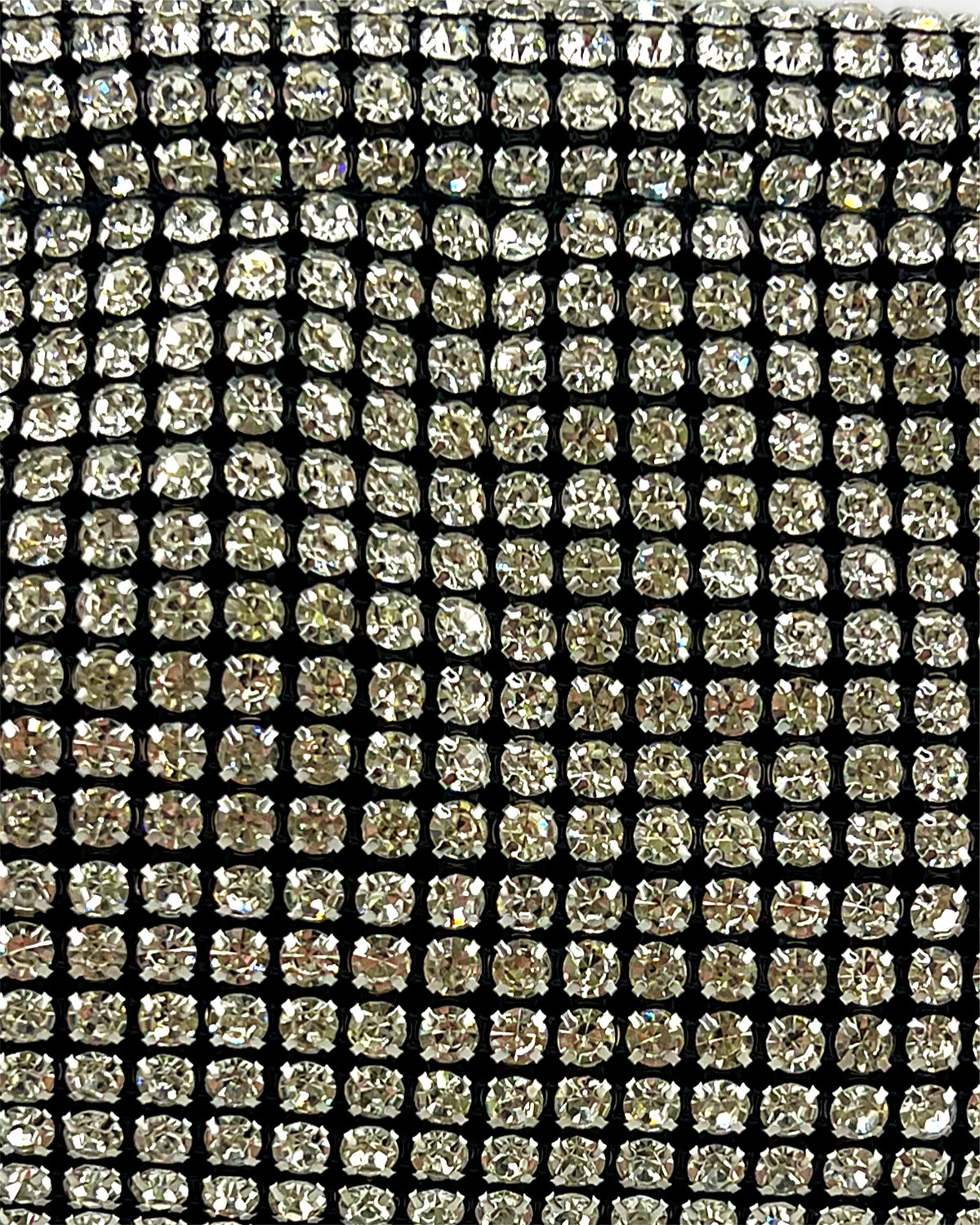 Izoa Seraphina Crystal Mesh Clutch in Silver – close-up detail