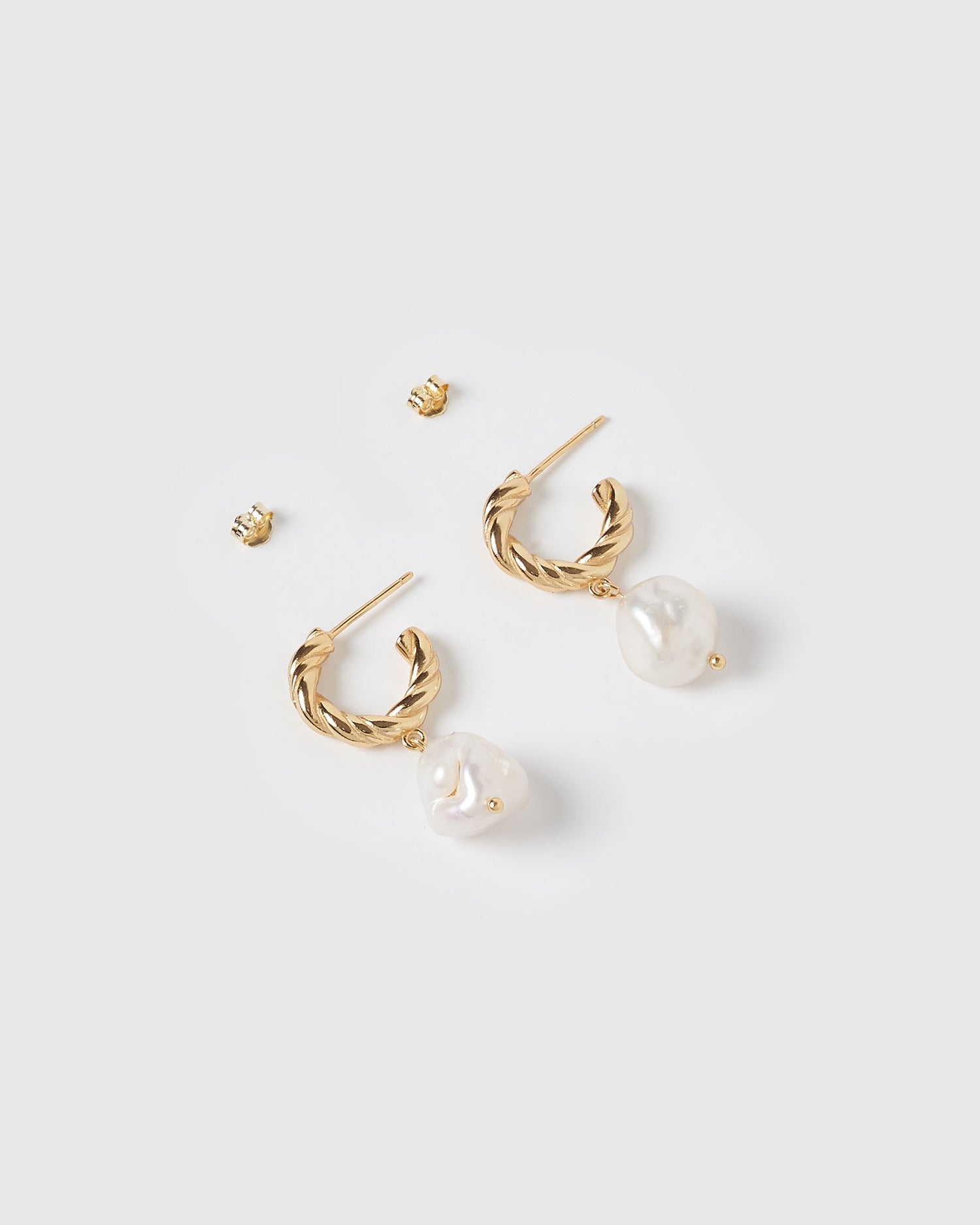 Izoa Darling Earrings Gold Freshwater Pearl