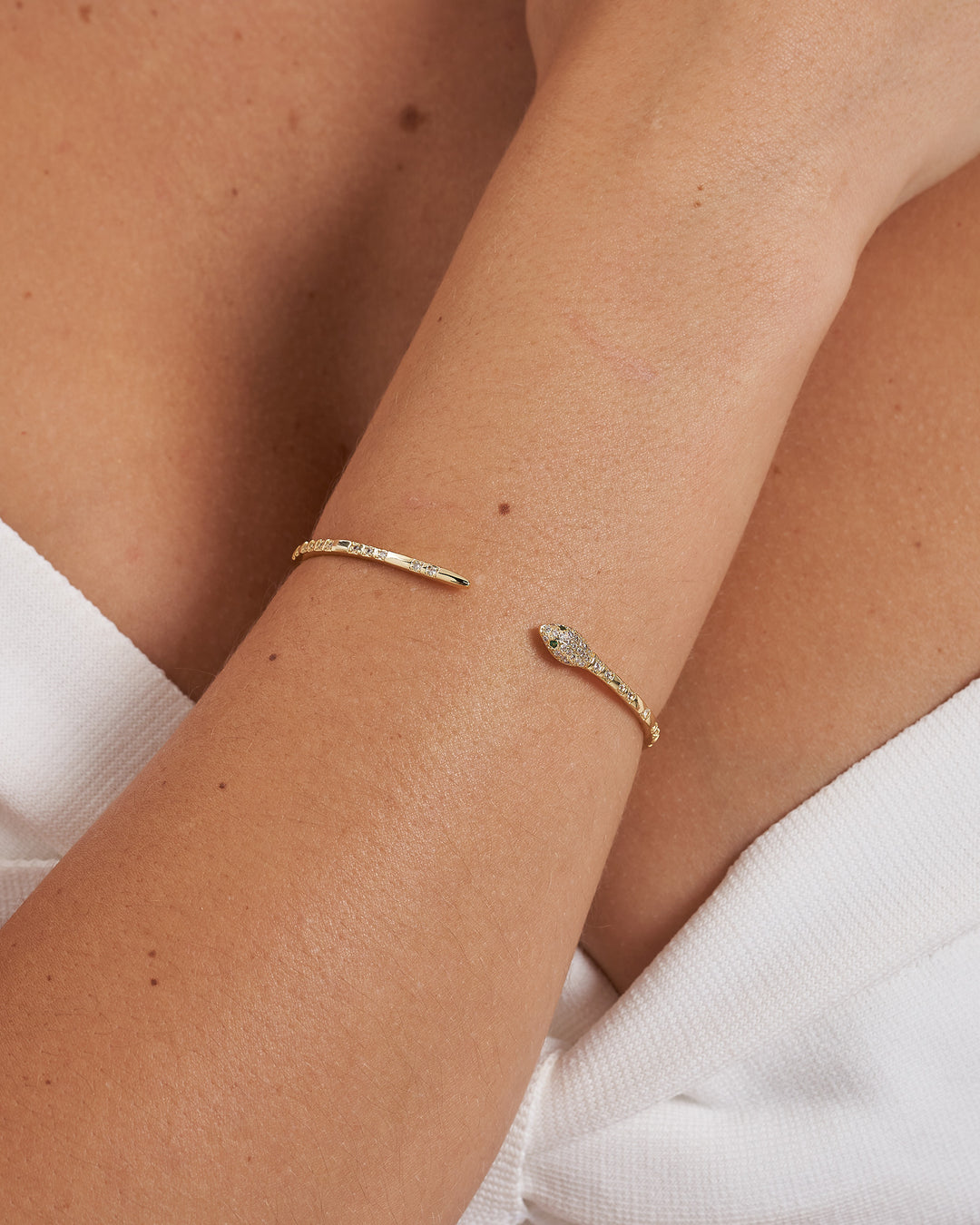 Izoa Green Eye embellished Cuff Gold