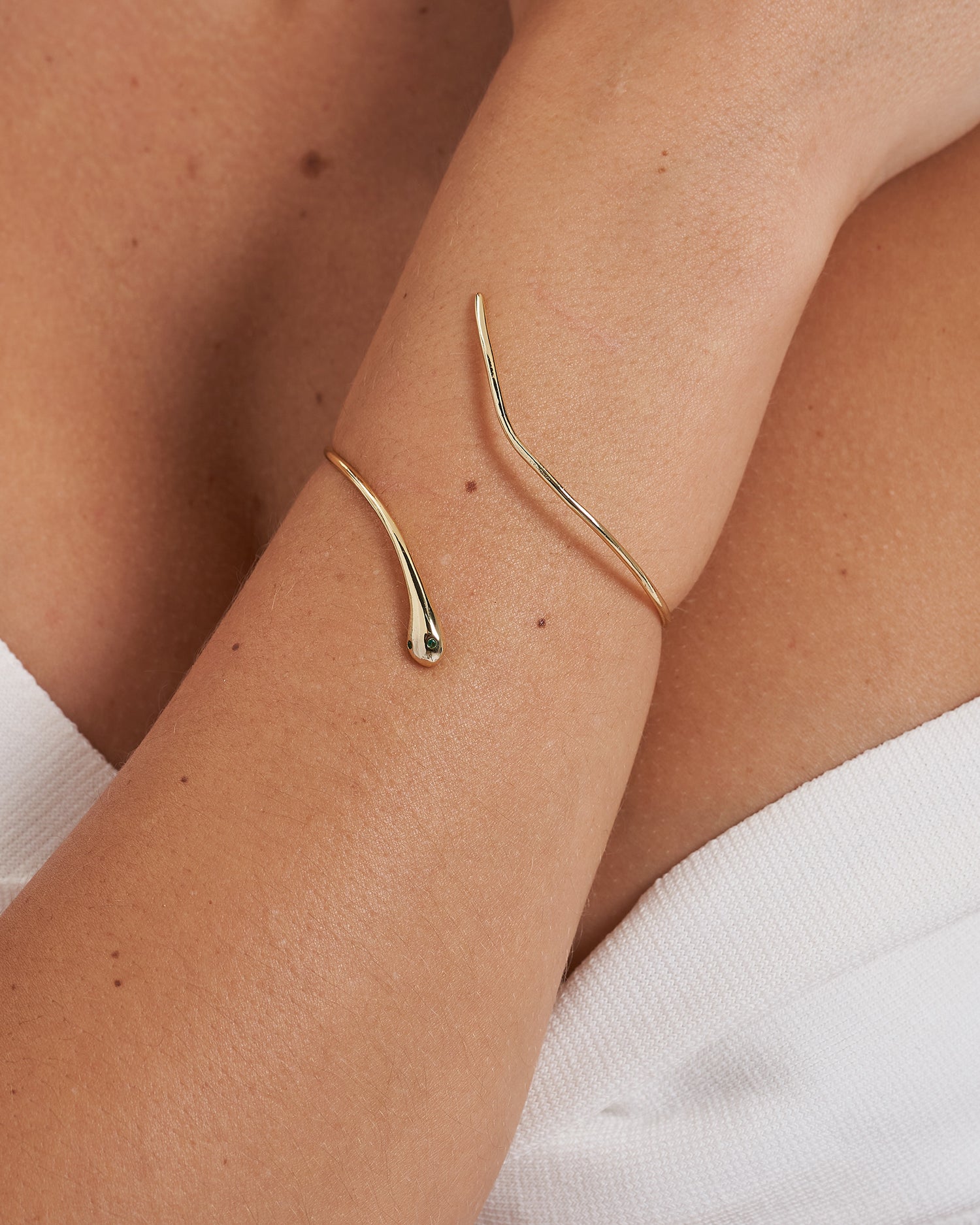 Izoa Serpent Green Eye Cuff Gold